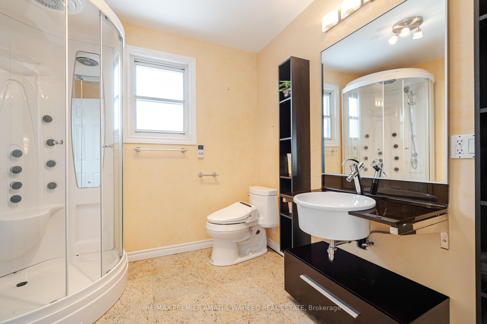 Photo 27 of 166 Killian Road, Vaughan, Maple — HOMEH