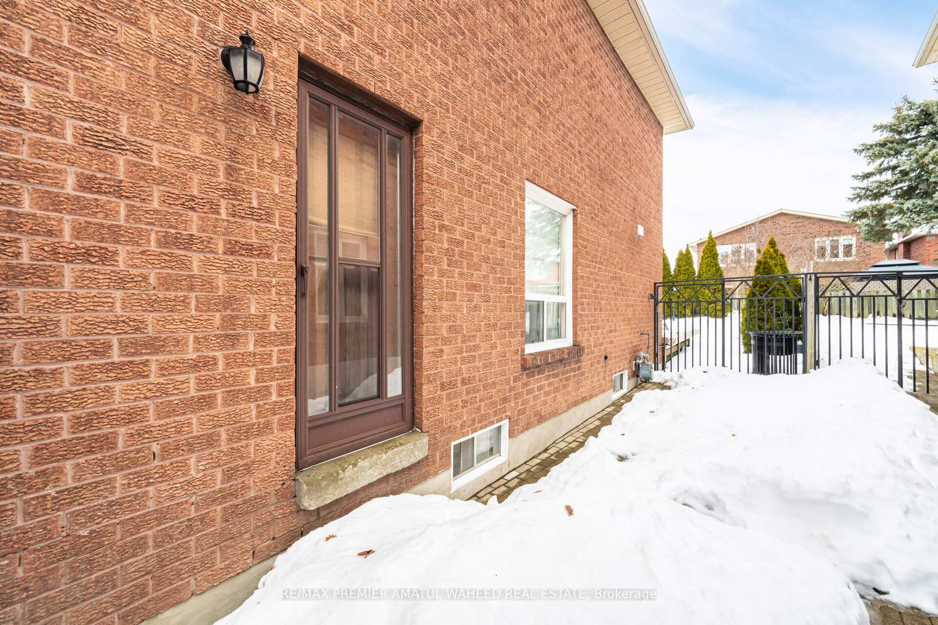 Photo 45 of 166 Killian Road, Vaughan, Maple — HOMEH