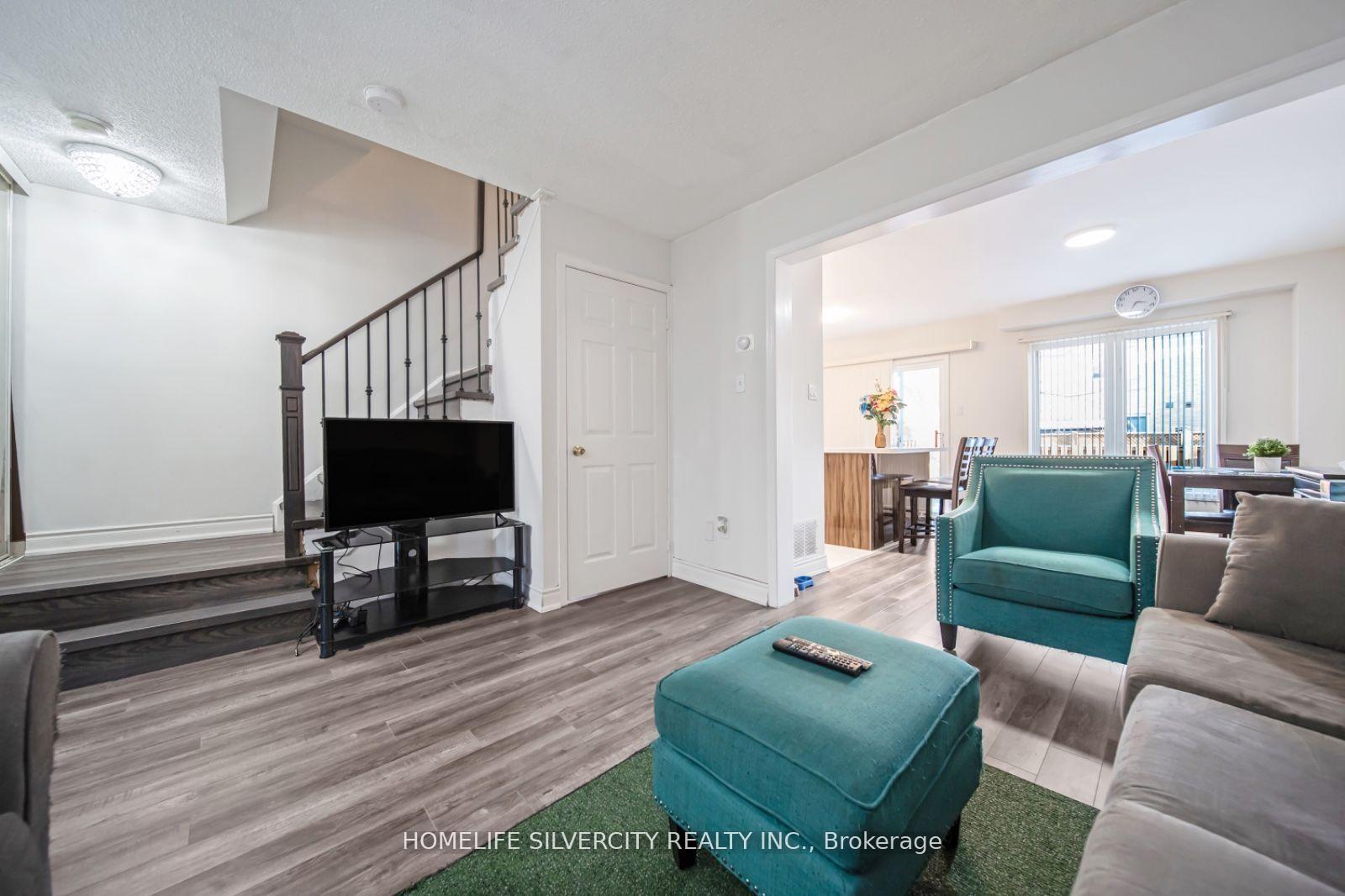 Photo 11 of 63 Olympia Crescent, Brampton, Fletcher's Meadow — HOMEH