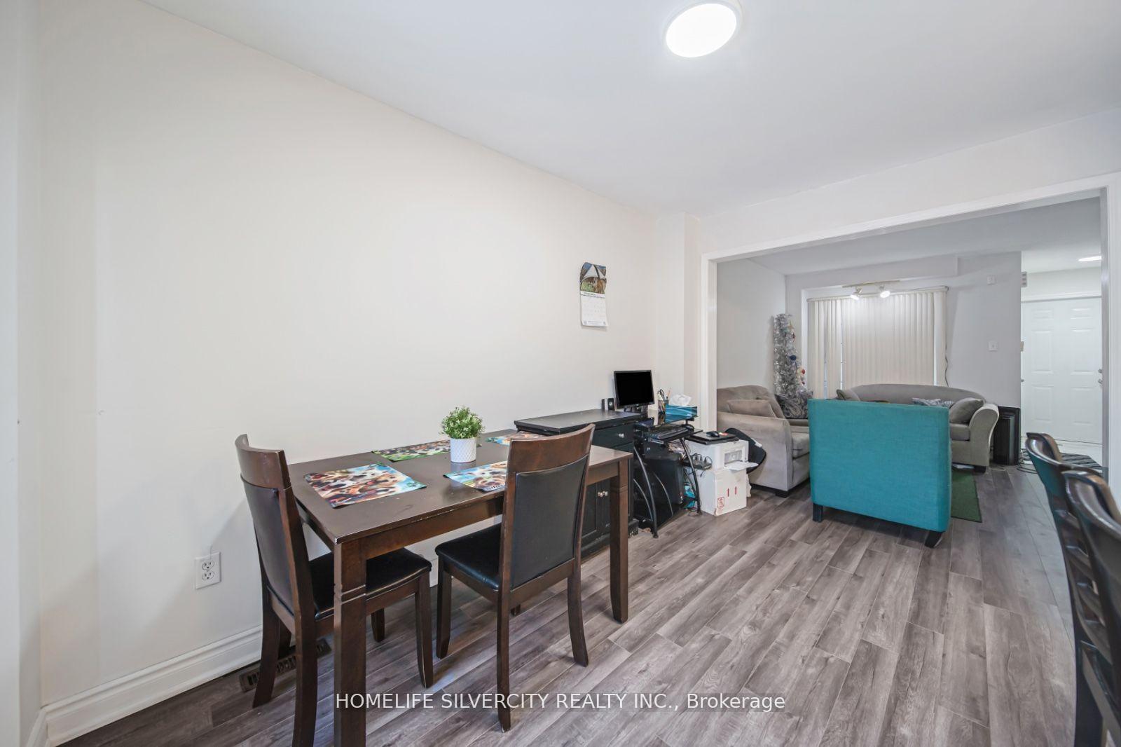 Photo 15 of 63 Olympia Crescent, Brampton, Fletcher's Meadow — HOMEH