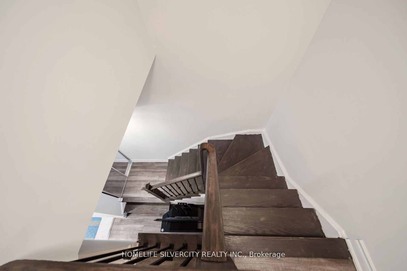 Photo 14 of 63 Olympia Crescent, Brampton, Fletcher's Meadow — HOMEH