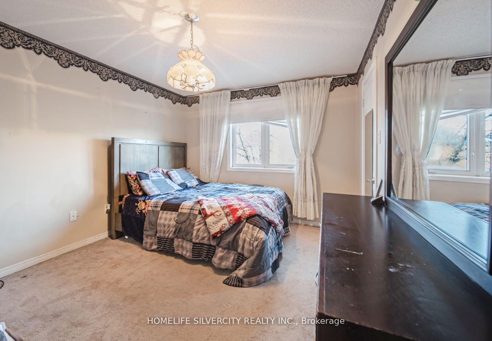 Photo 24 of 63 Olympia Crescent, Brampton, Fletcher's Meadow — HOMEH