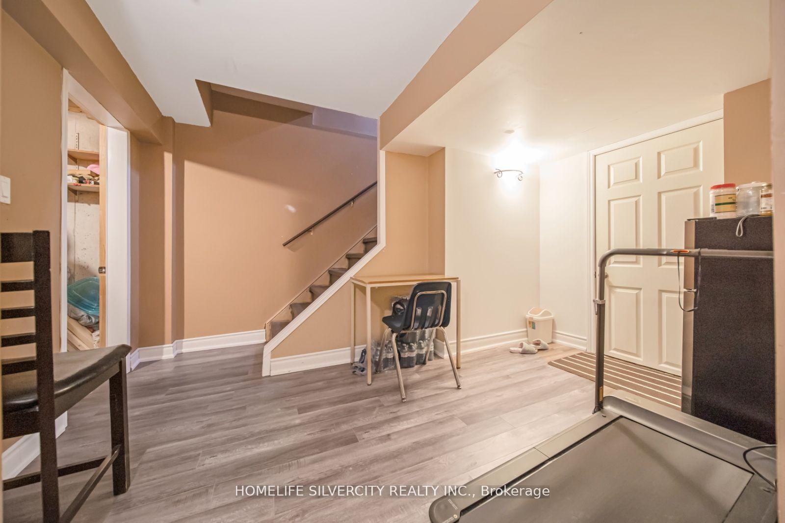 Photo 26 of 63 Olympia Crescent, Brampton, Fletcher's Meadow — HOMEH