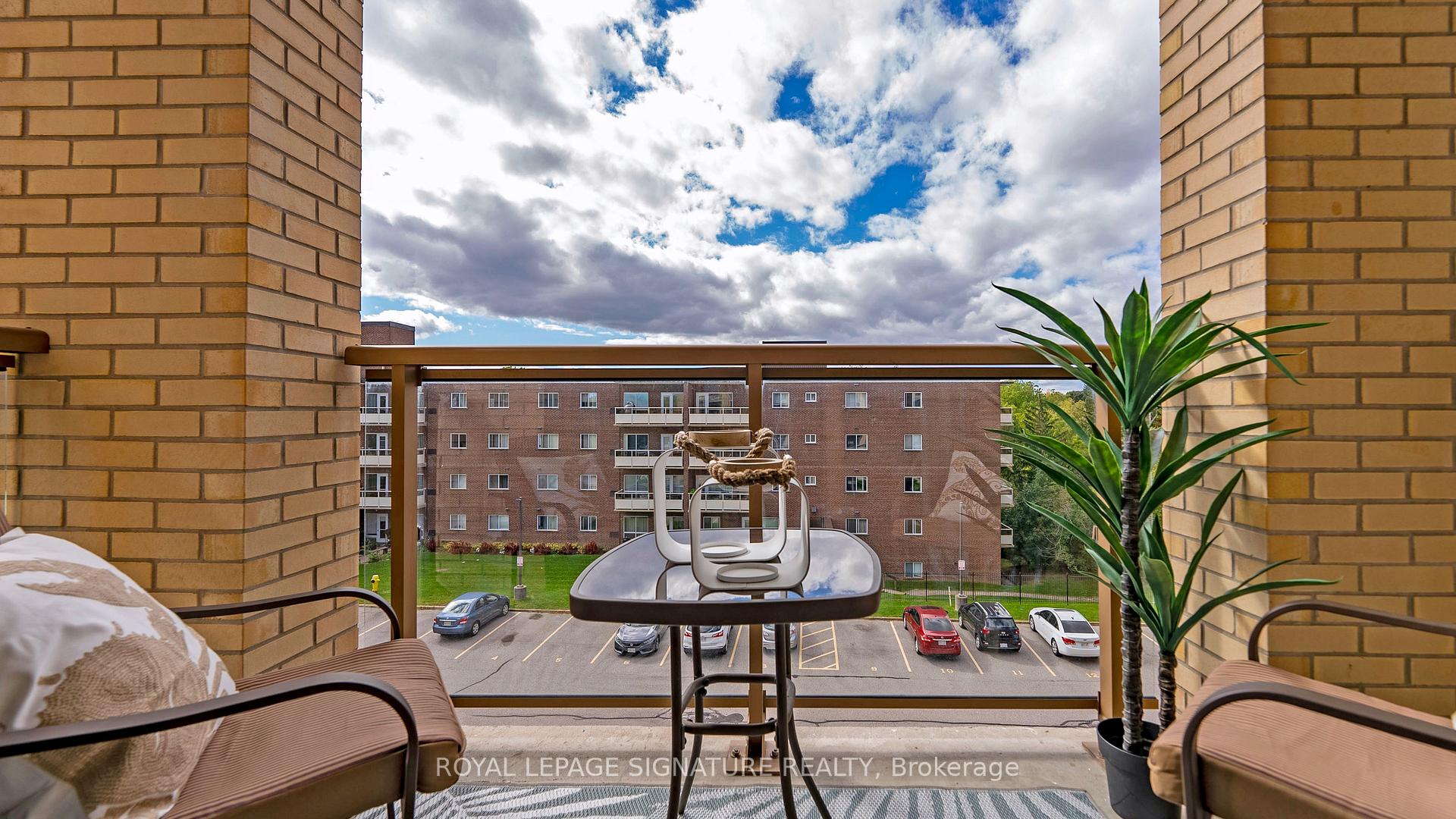 Photo 29 of Unit 304, 68 Main Street N, Markham, Old Markham Village — HOMEH