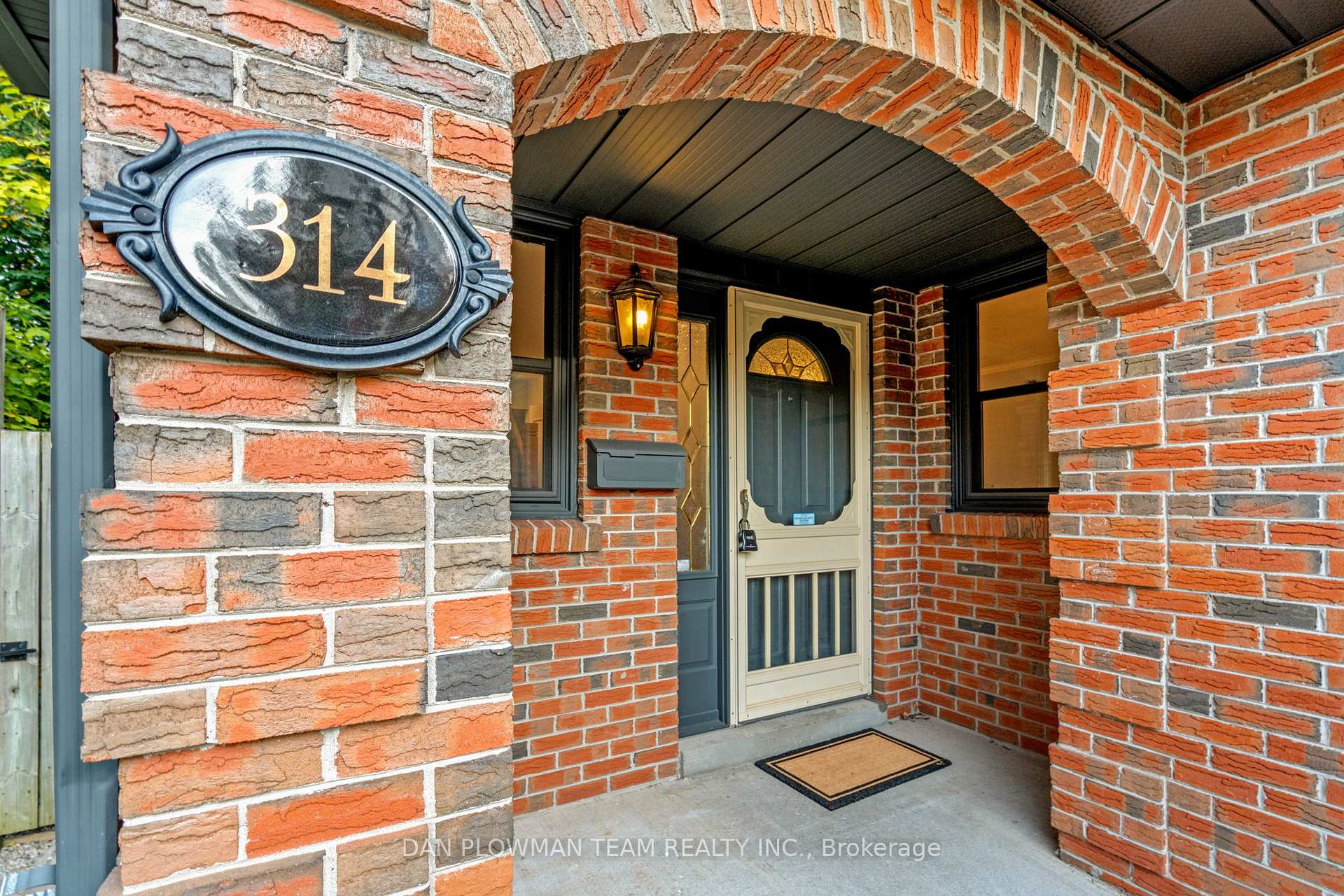 Photo 5 of 314 Dickens Drive, Oshawa, Eastdale — HOMEH
