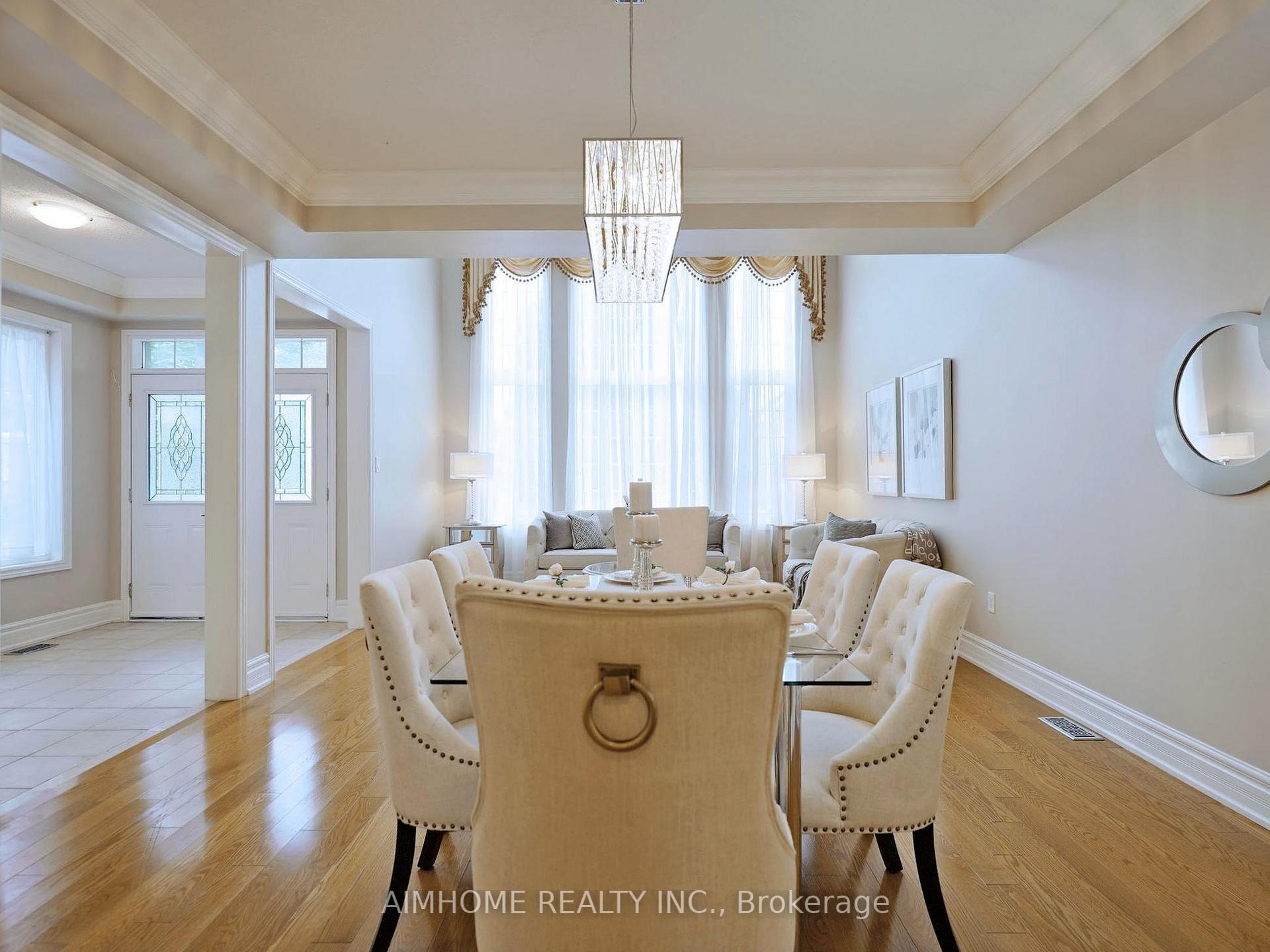 Photo 7 of 98 Ames Crescent, Aurora, Bayview Northeast — HOMEH