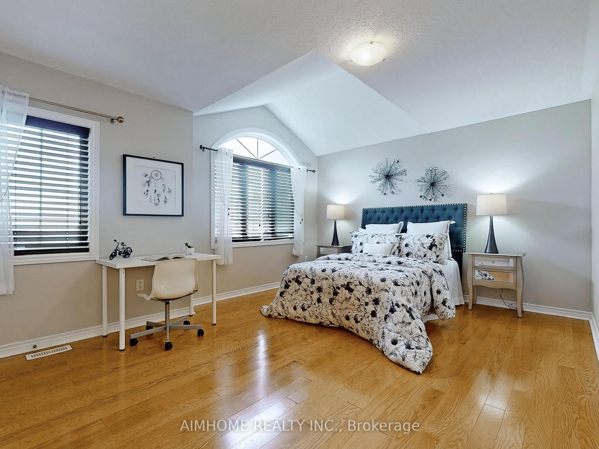 Photo 31 of 98 Ames Crescent, Aurora, Bayview Northeast — HOMEH