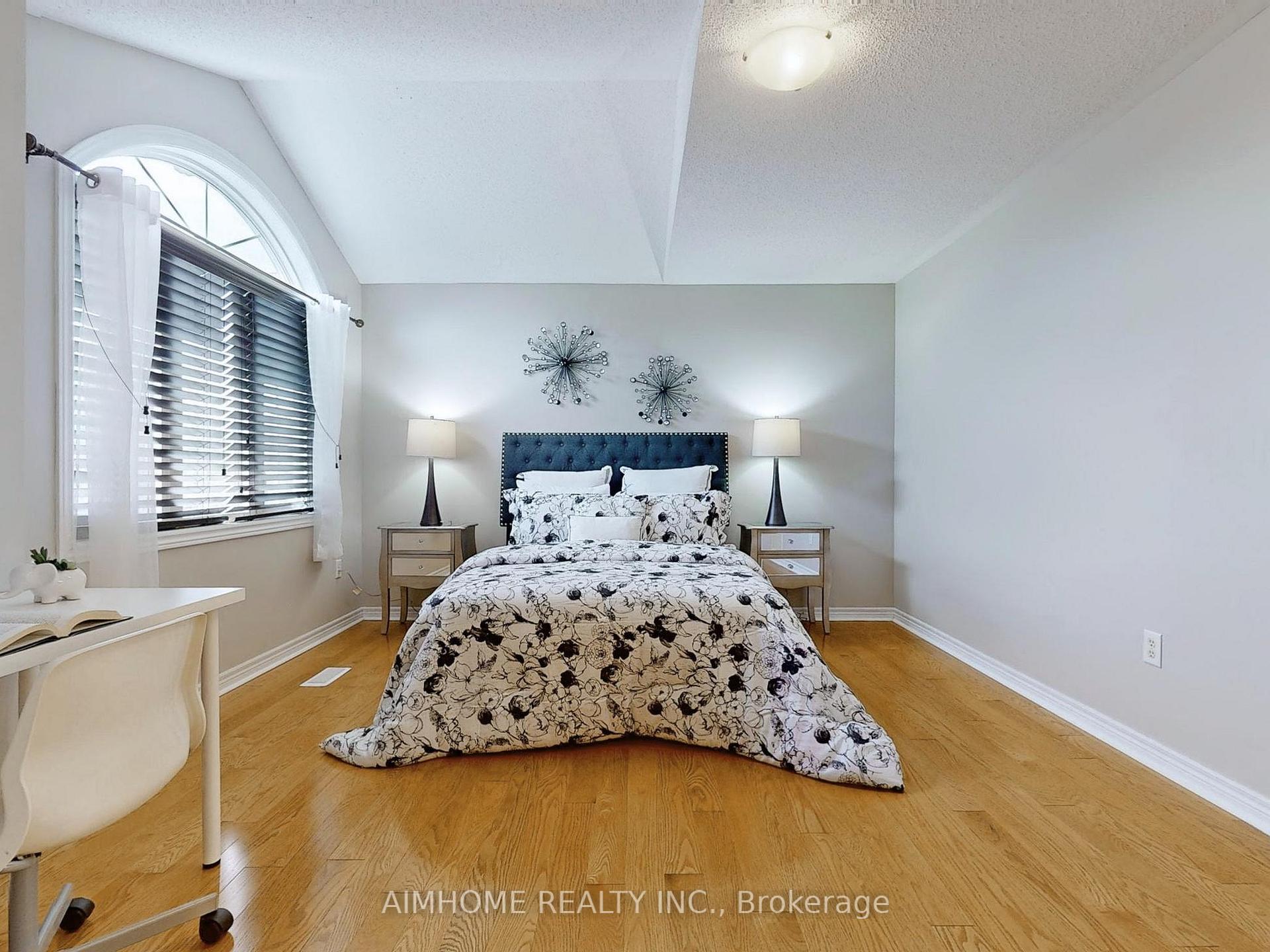 Photo 37 of 98 Ames Crescent, Aurora, Bayview Northeast — HOMEH