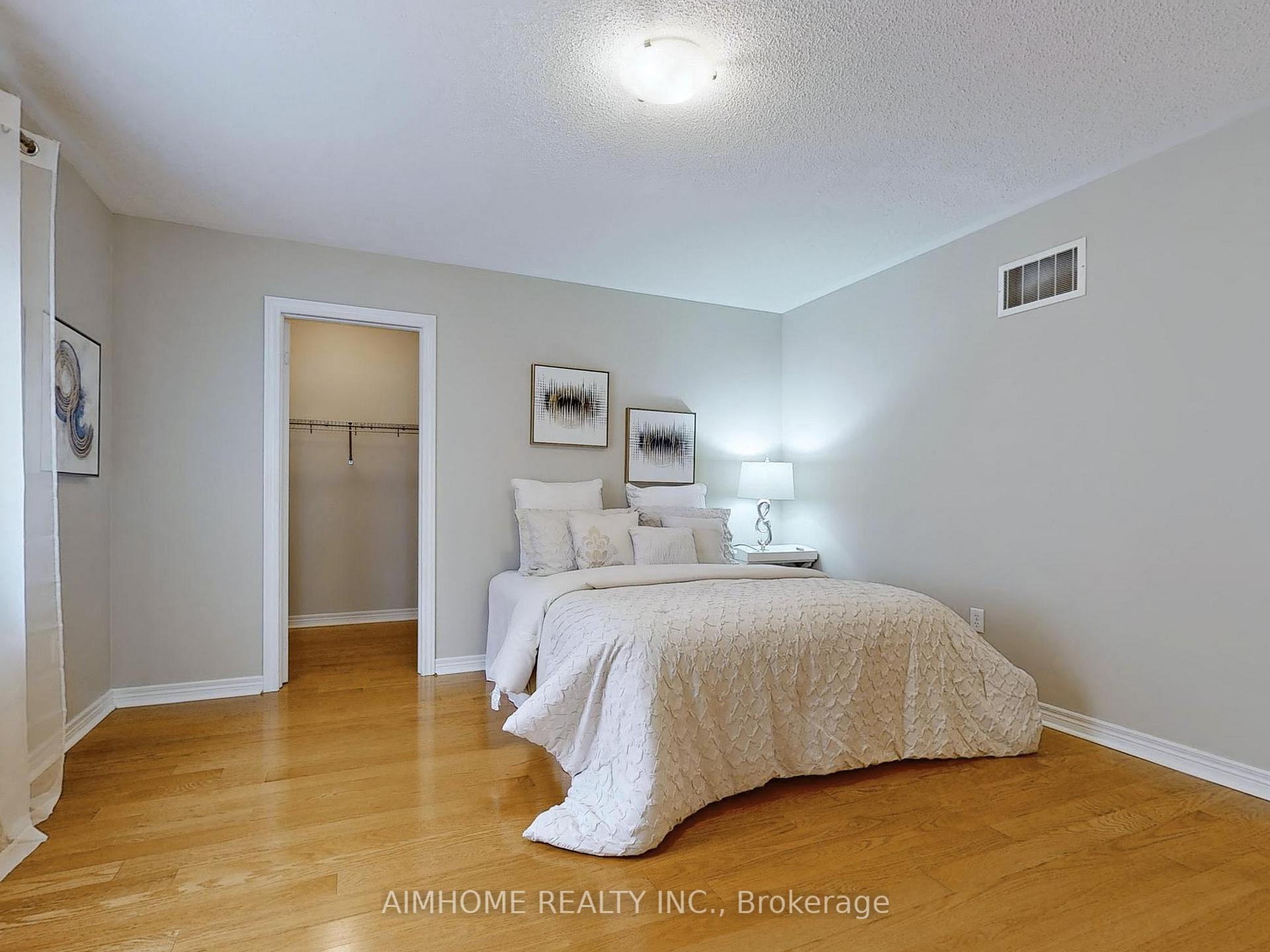 Photo 26 of 98 Ames Crescent, Aurora, Bayview Northeast — HOMEH
