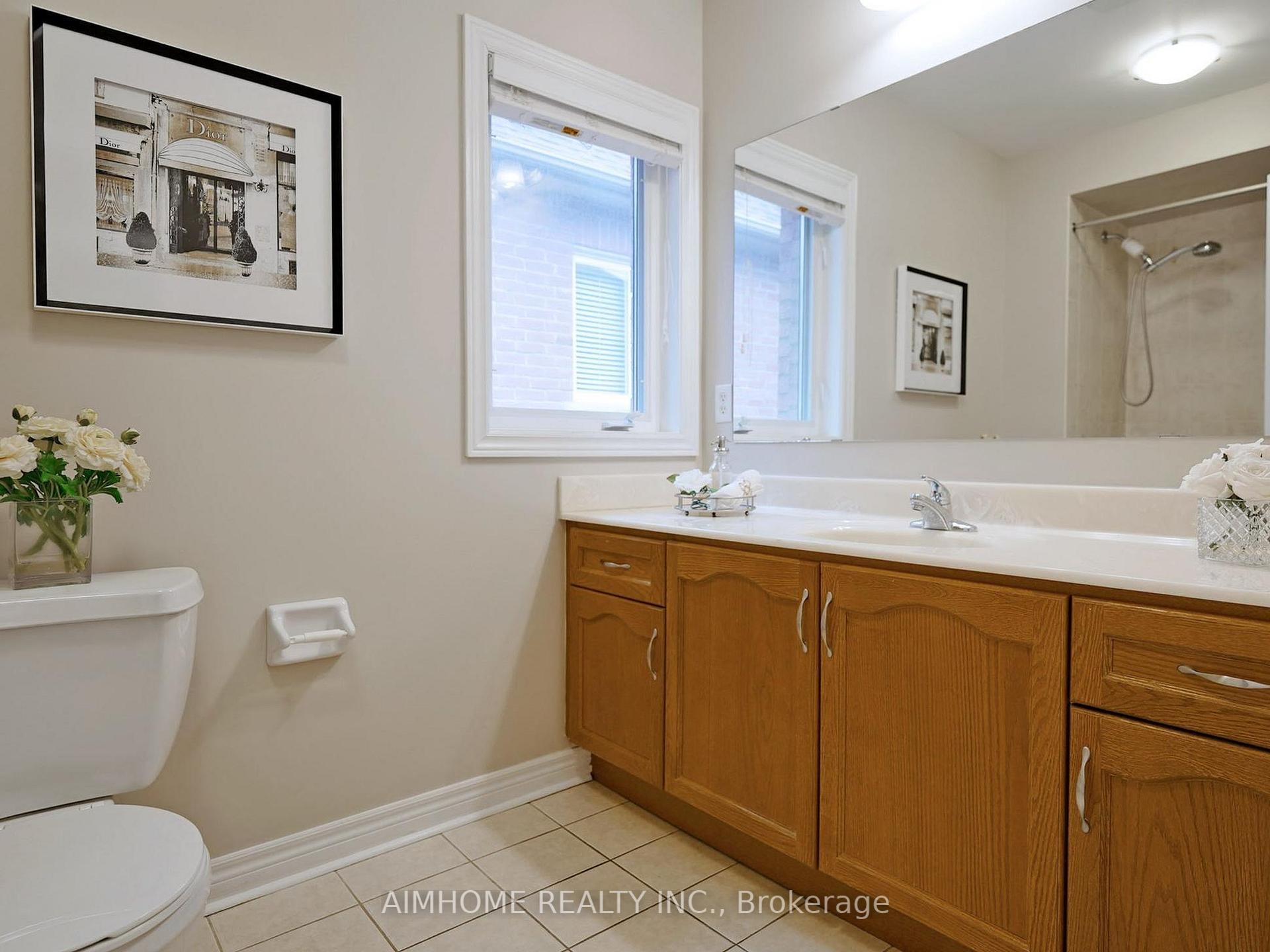 Photo 29 of 98 Ames Crescent, Aurora, Bayview Northeast — HOMEH