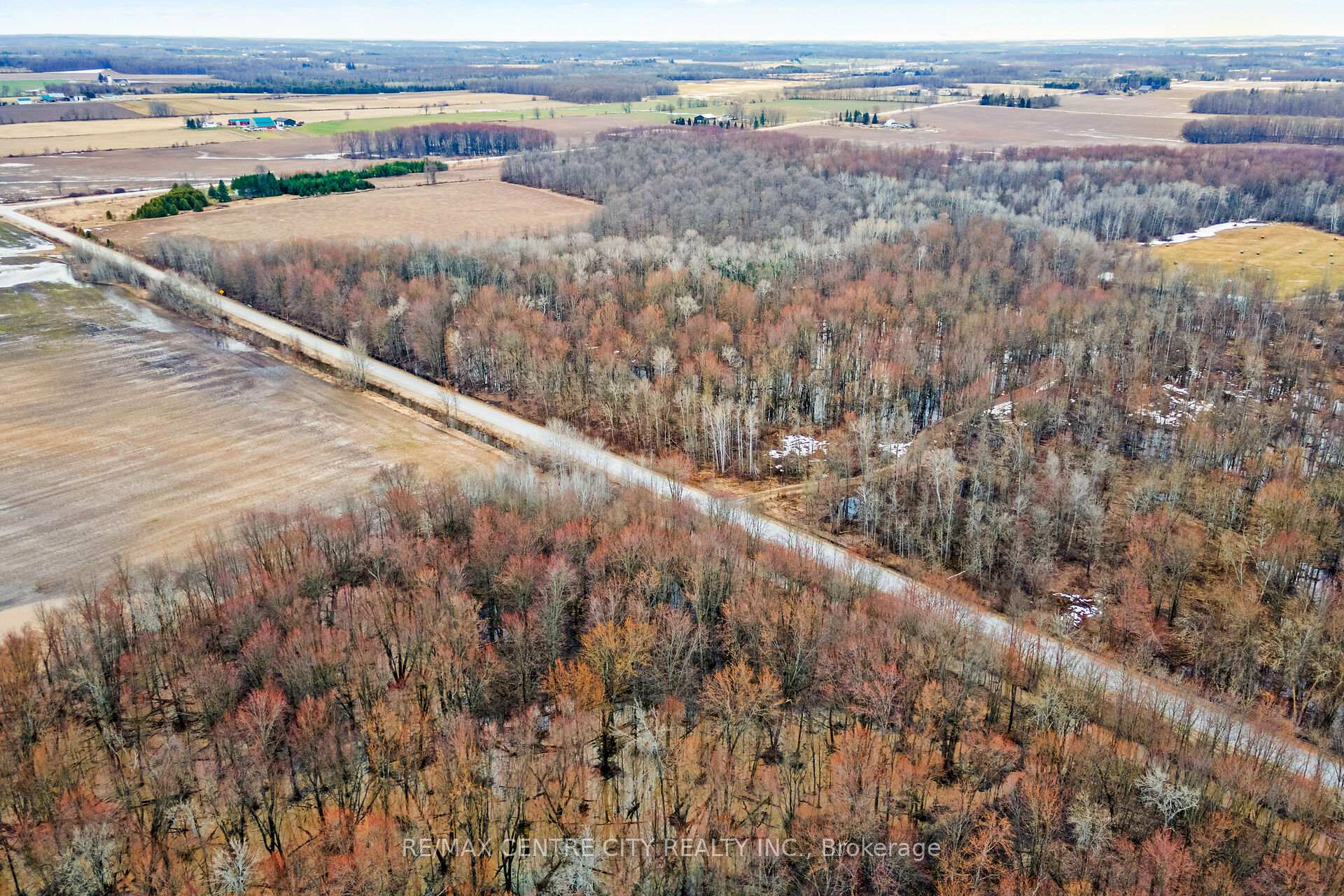 Photo 5 of 802241 Grey County 40 Road, Chatsworth — HOMEH