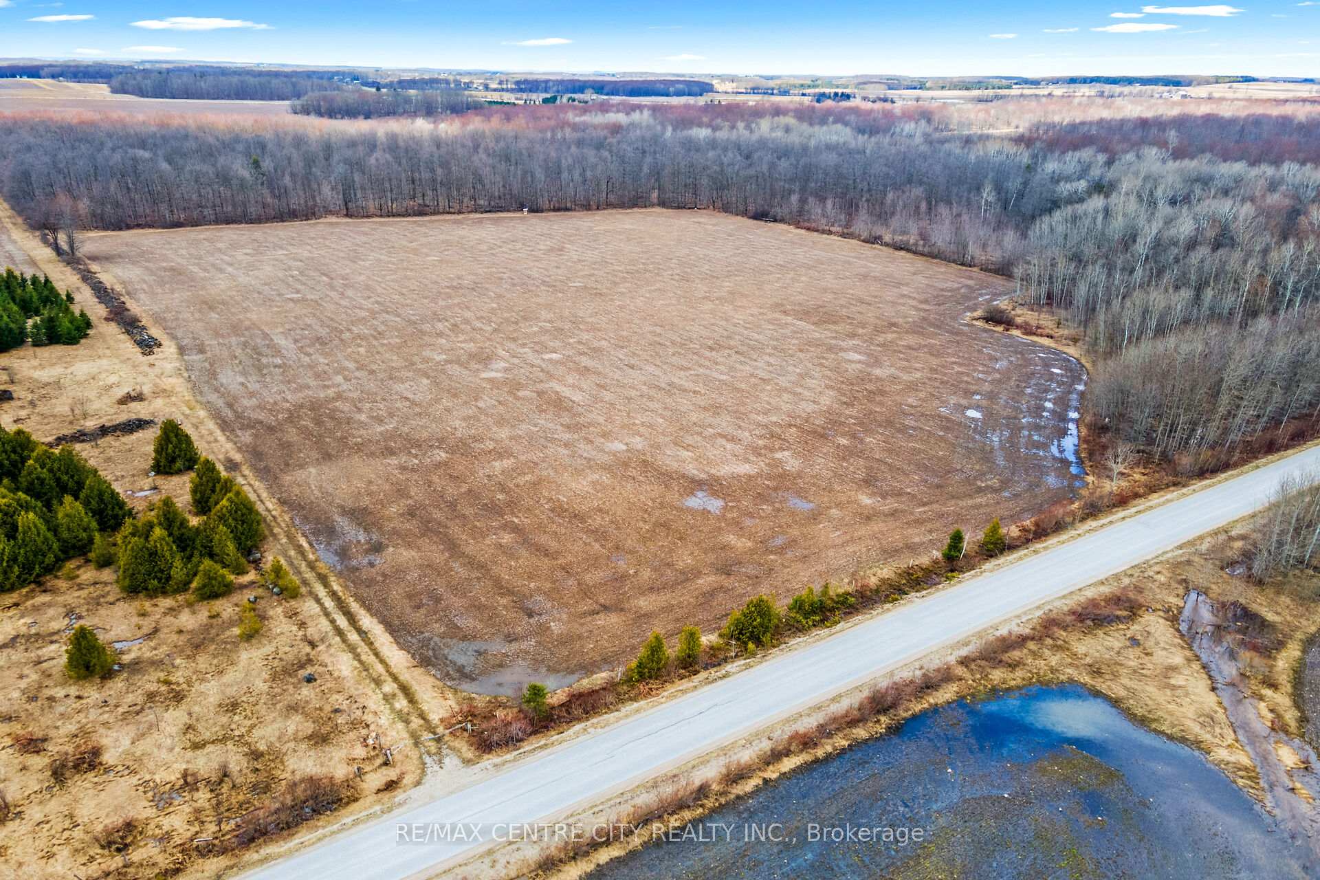 Photo 4 of 802241 Grey County 40 Road, Chatsworth — HOMEH