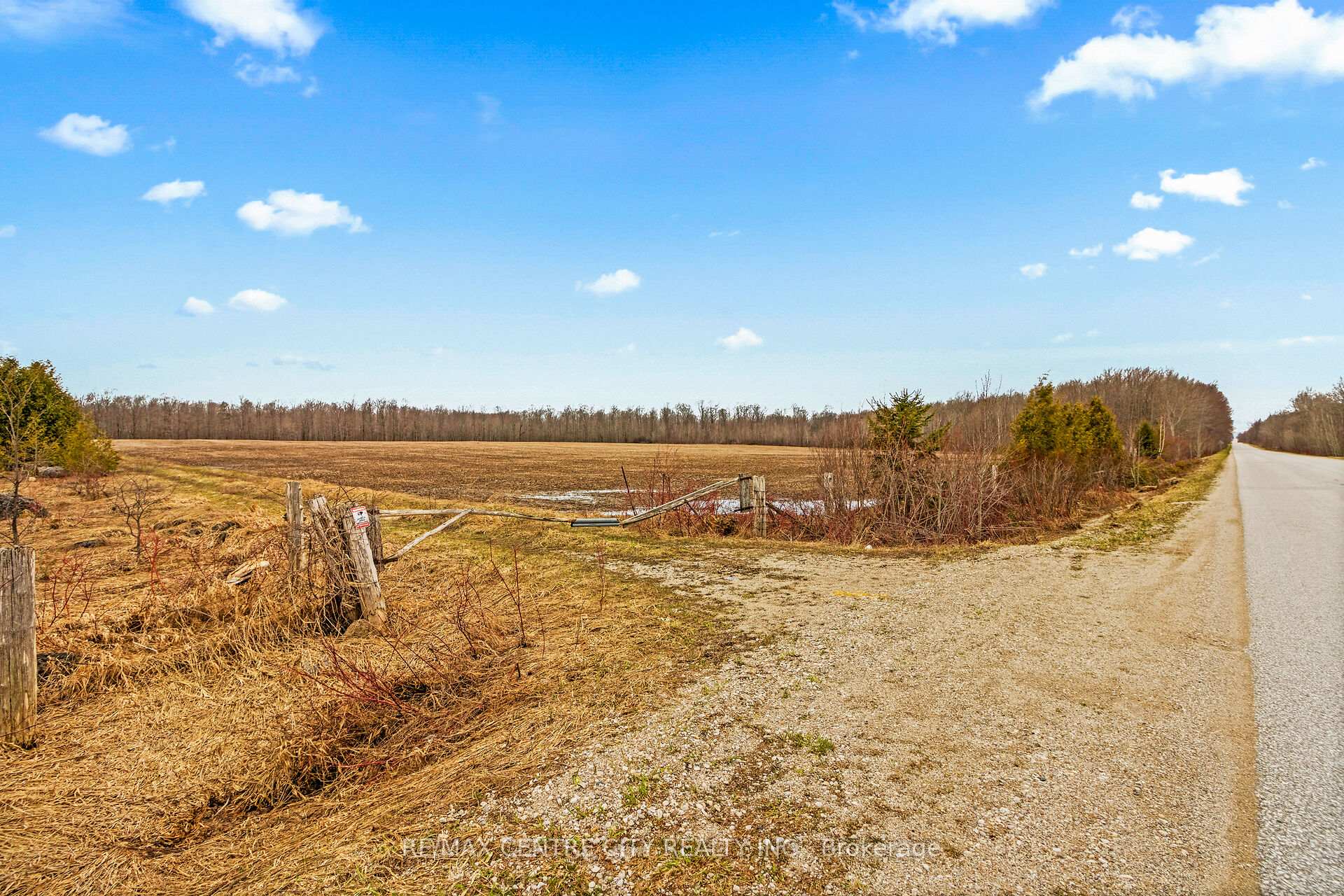 Photo 6 of 802241 Grey County 40 Road, Chatsworth — HOMEH