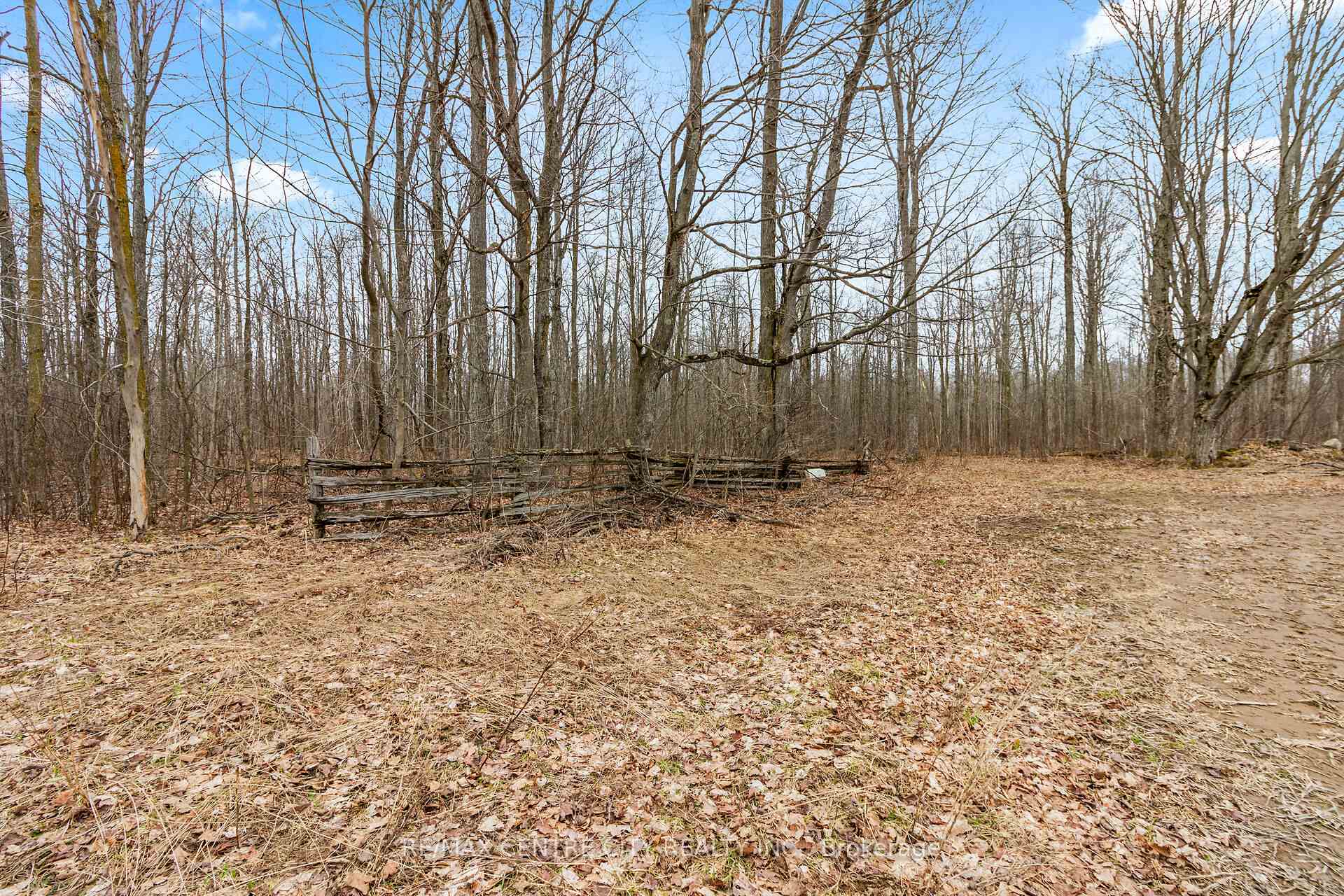 Photo 37 of 802241 Grey County 40 Road, Chatsworth — HOMEH
