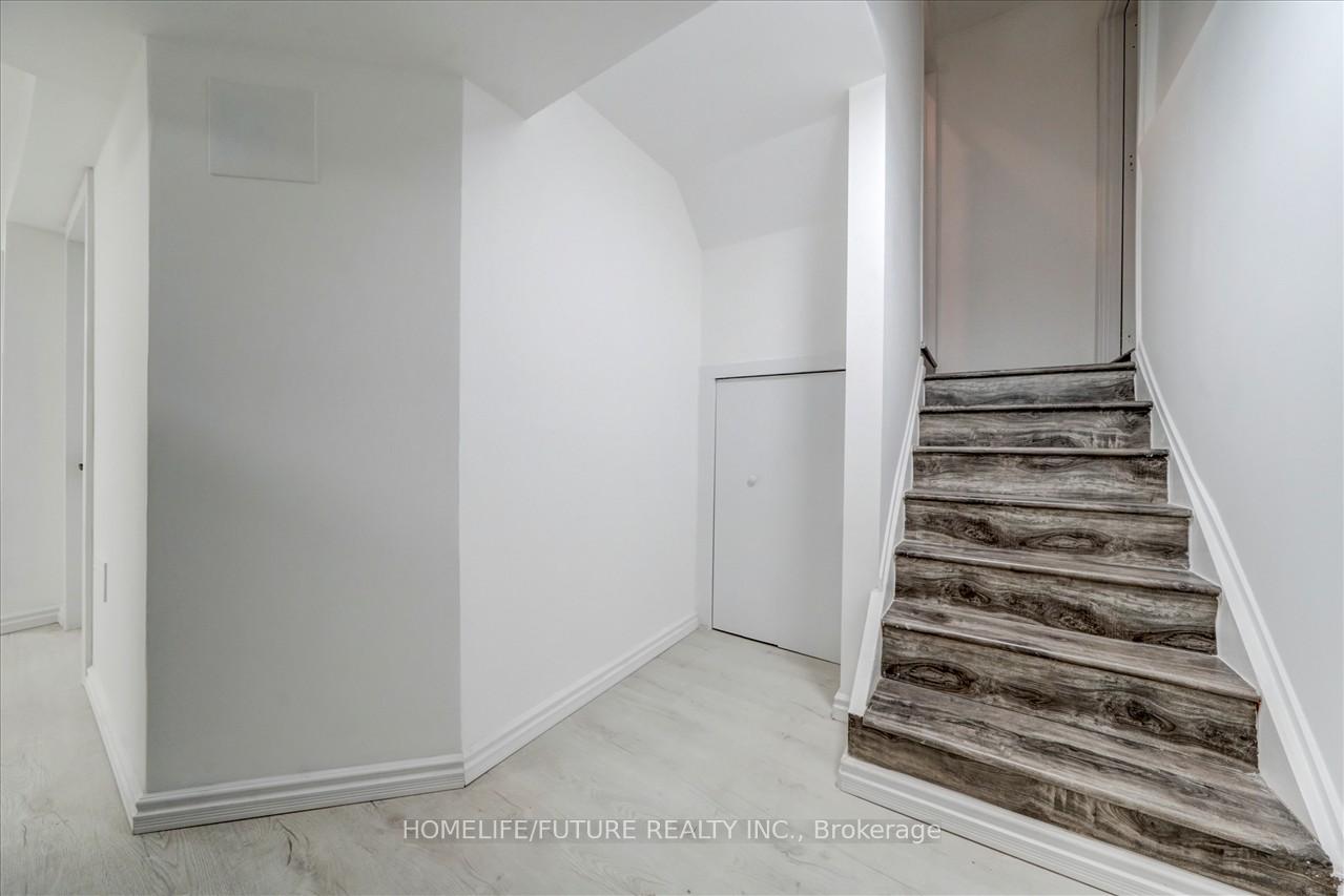 Photo 22 of 14 Knotty Pine Drive, Whitby, Williamsburg — HOMEH