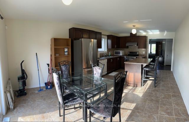 Photo 3 of 423 Lake Drive S, Georgina, Keswick South — HOMEH
