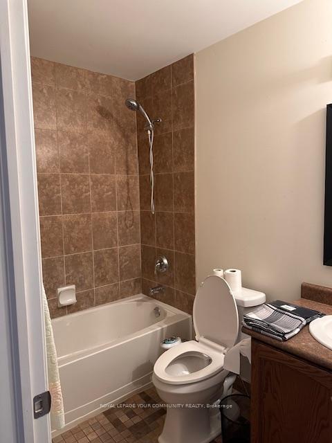 Photo 9 of 423 Lake Drive S, Georgina, Keswick South — HOMEH