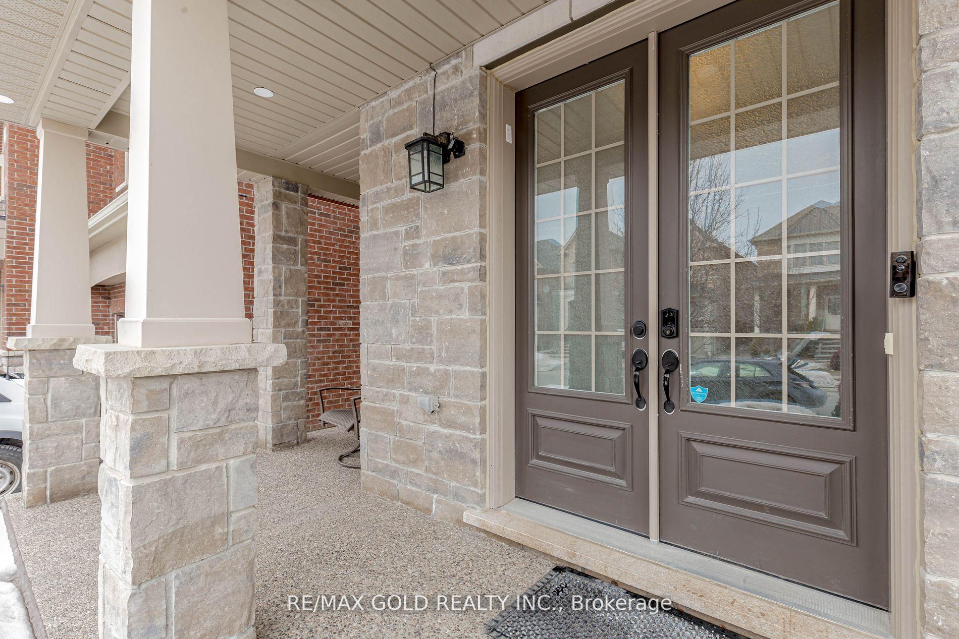 Photo 2 of 91 Goodsway Trail, Brampton, Northwest Brampton — HOMEH