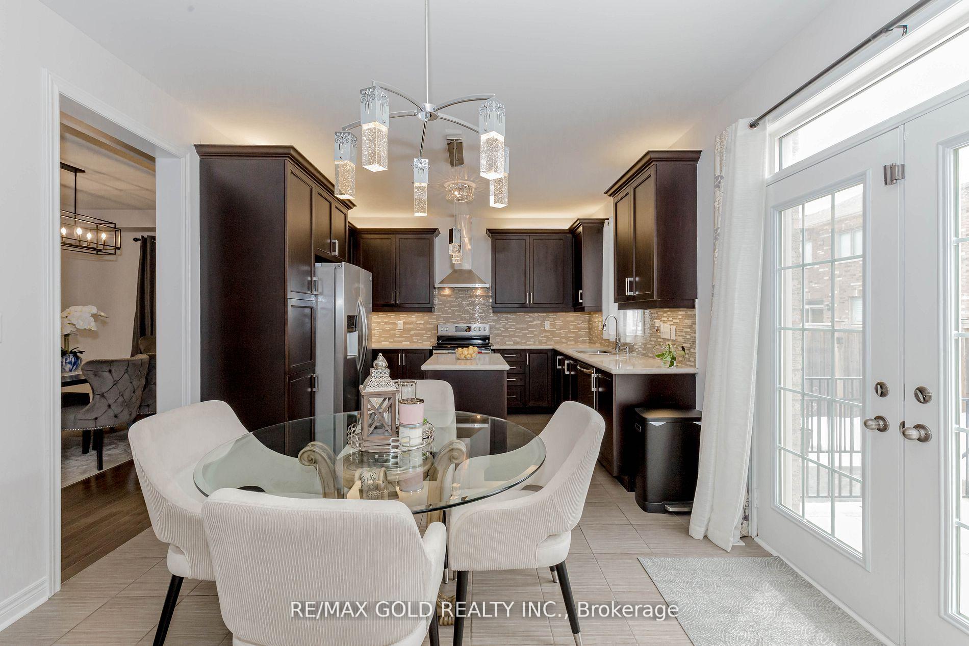 Photo 14 of 91 Goodsway Trail, Brampton, Northwest Brampton — HOMEH