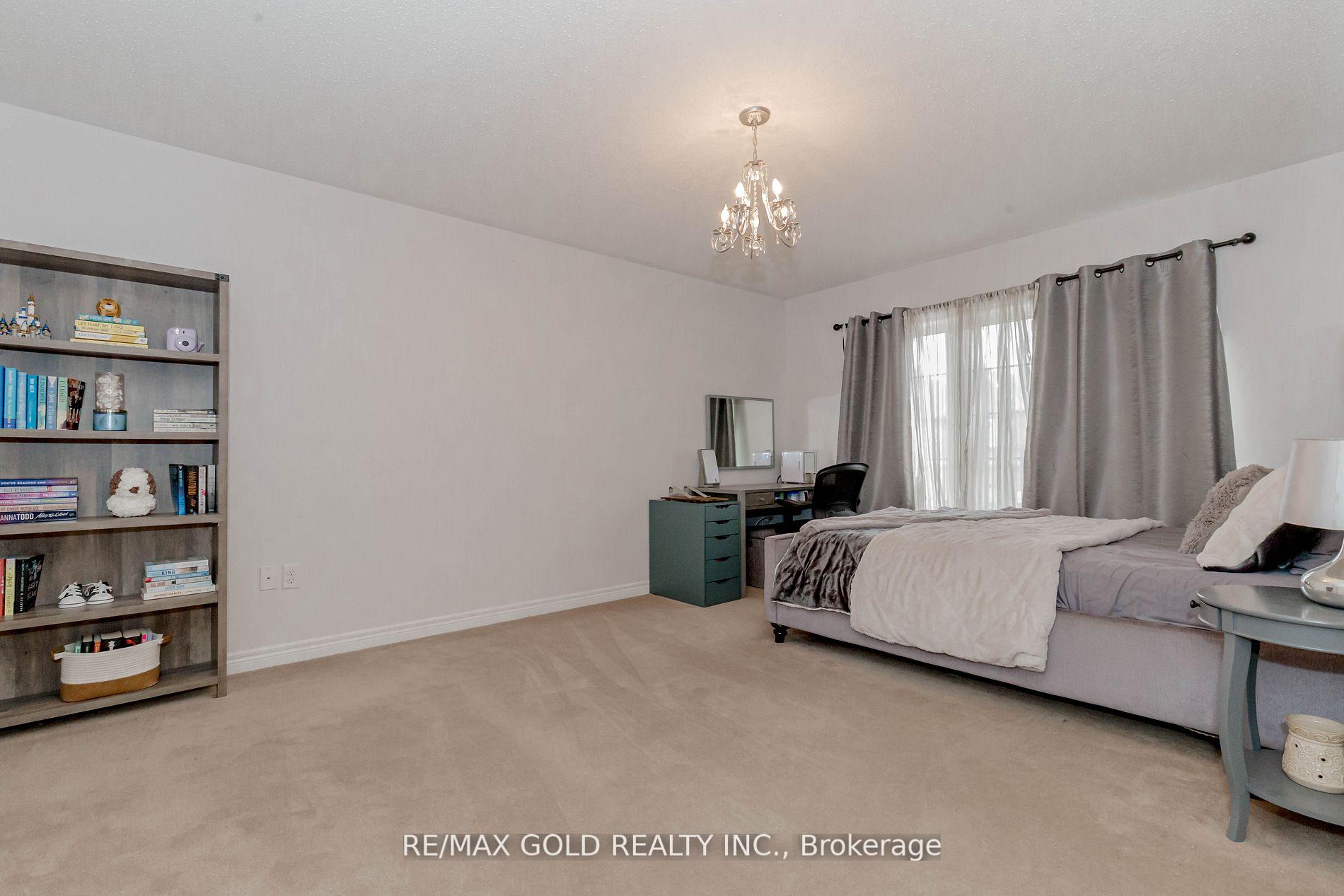 Photo 32 of 91 Goodsway Trail, Brampton, Northwest Brampton — HOMEH