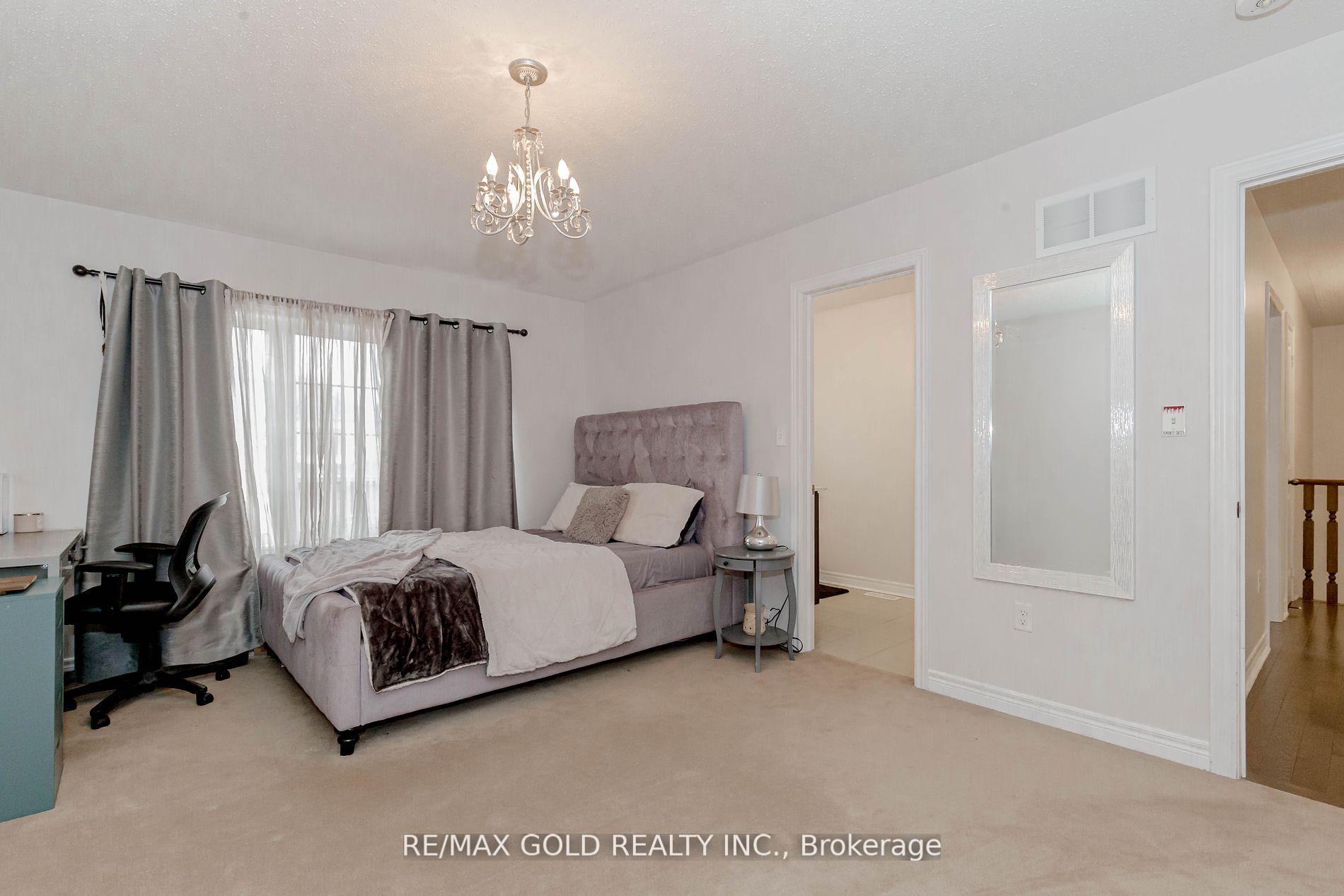 Photo 34 of 91 Goodsway Trail, Brampton, Northwest Brampton — HOMEH