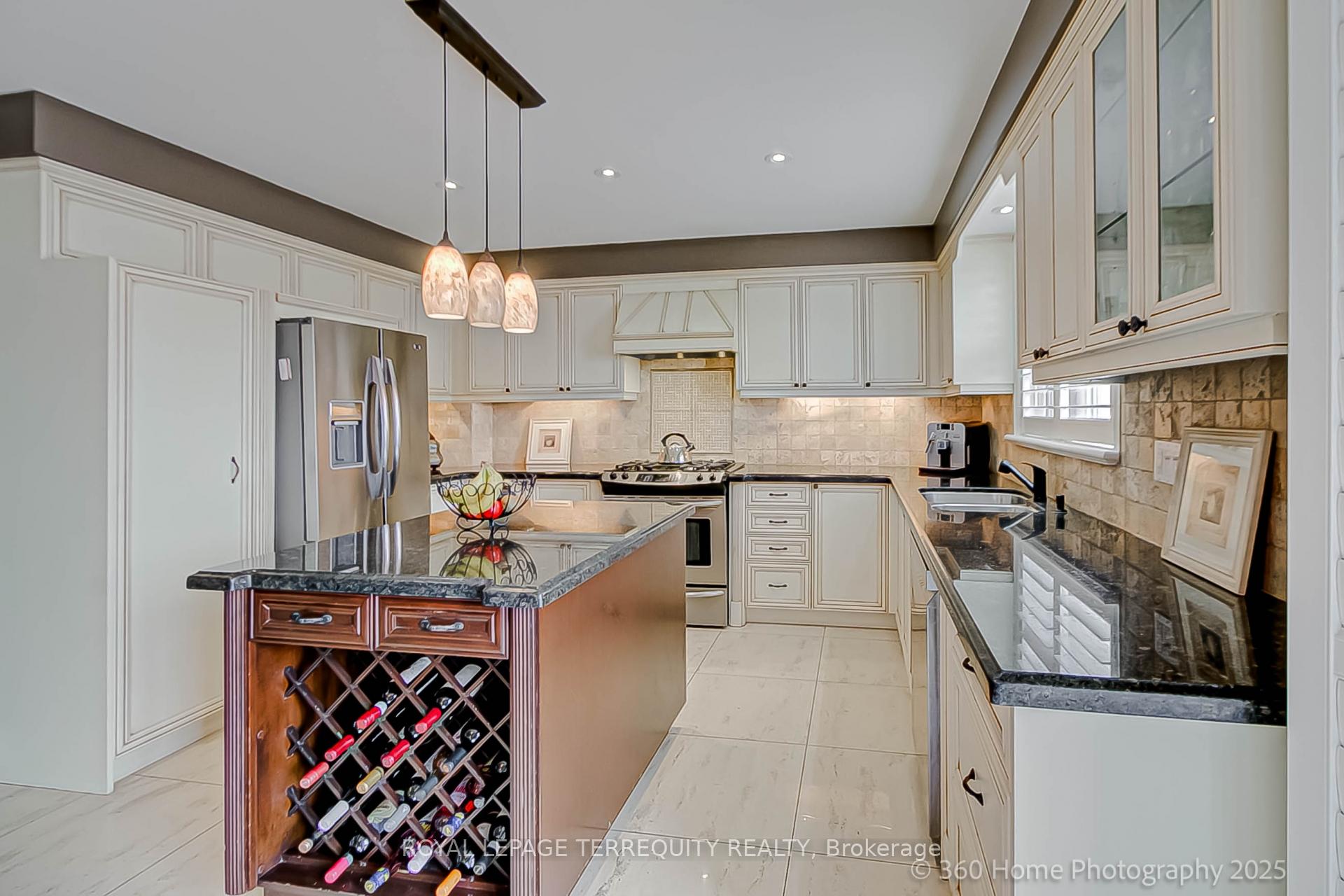 Photo 24 of 258 Landsbridge Street, Caledon, Bolton East — HOMEH
