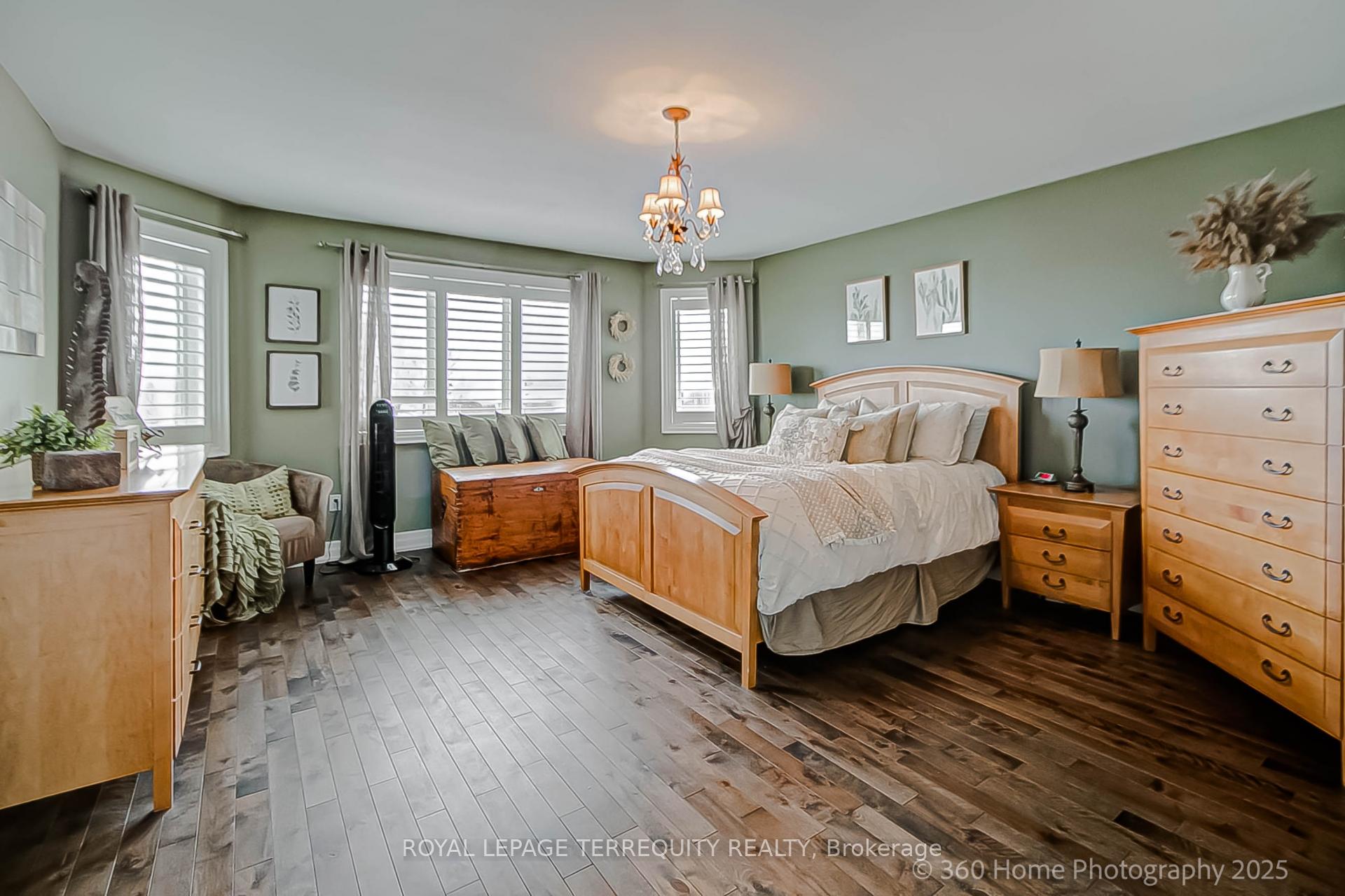 Photo 20 of 258 Landsbridge Street, Caledon, Bolton East — HOMEH