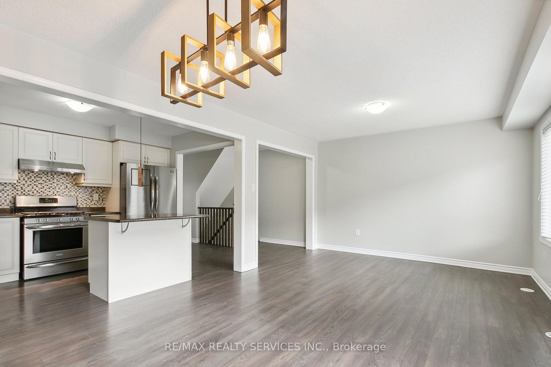 Photo 7 of 8 Toledo Lane, Brampton, Credit Valley — HOMEH