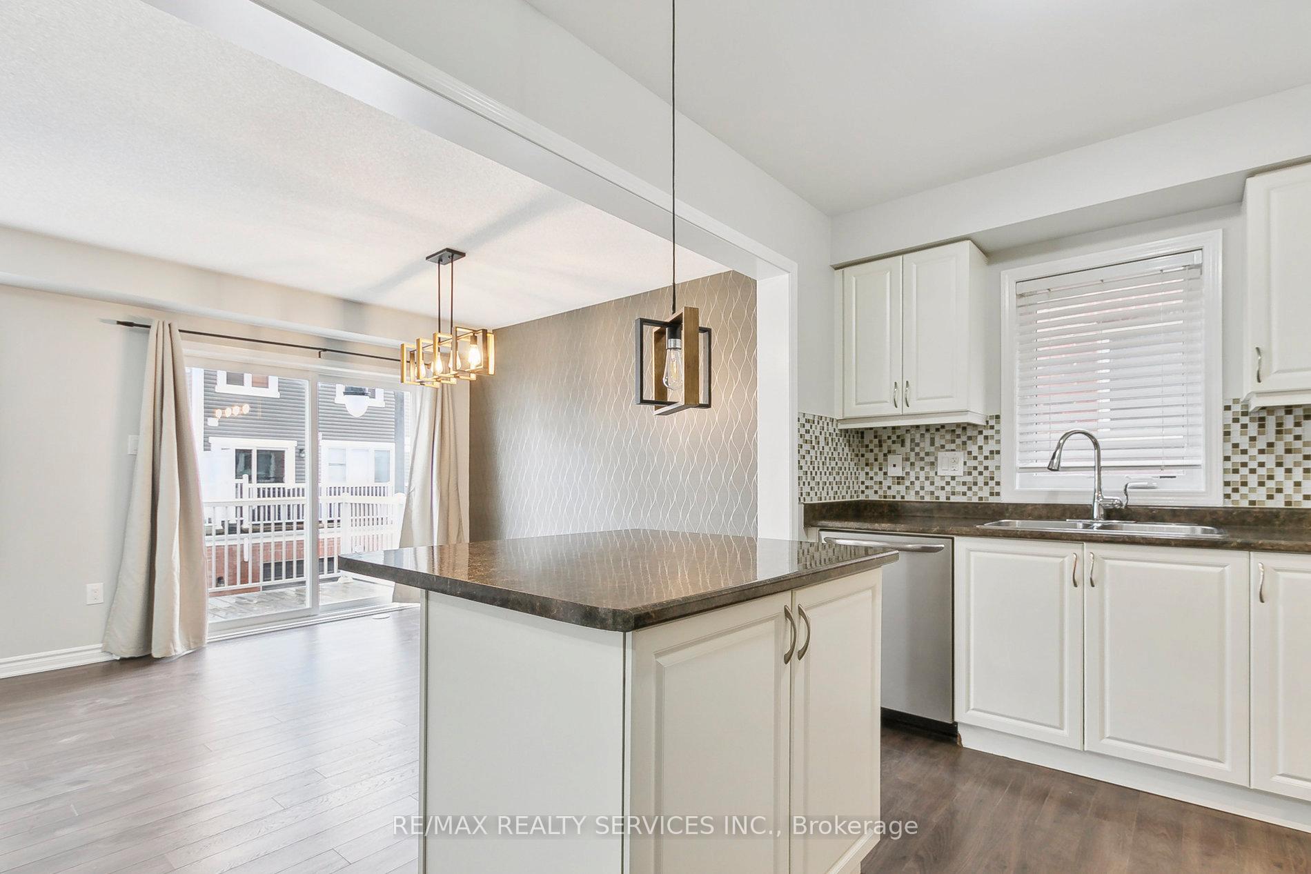 Photo 18 of 8 Toledo Lane, Brampton, Credit Valley — HOMEH