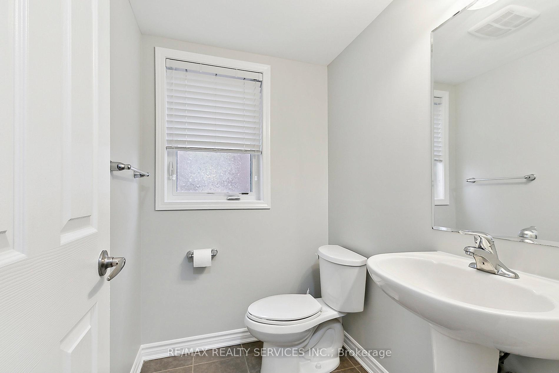 Photo 14 of 8 Toledo Lane, Brampton, Credit Valley — HOMEH