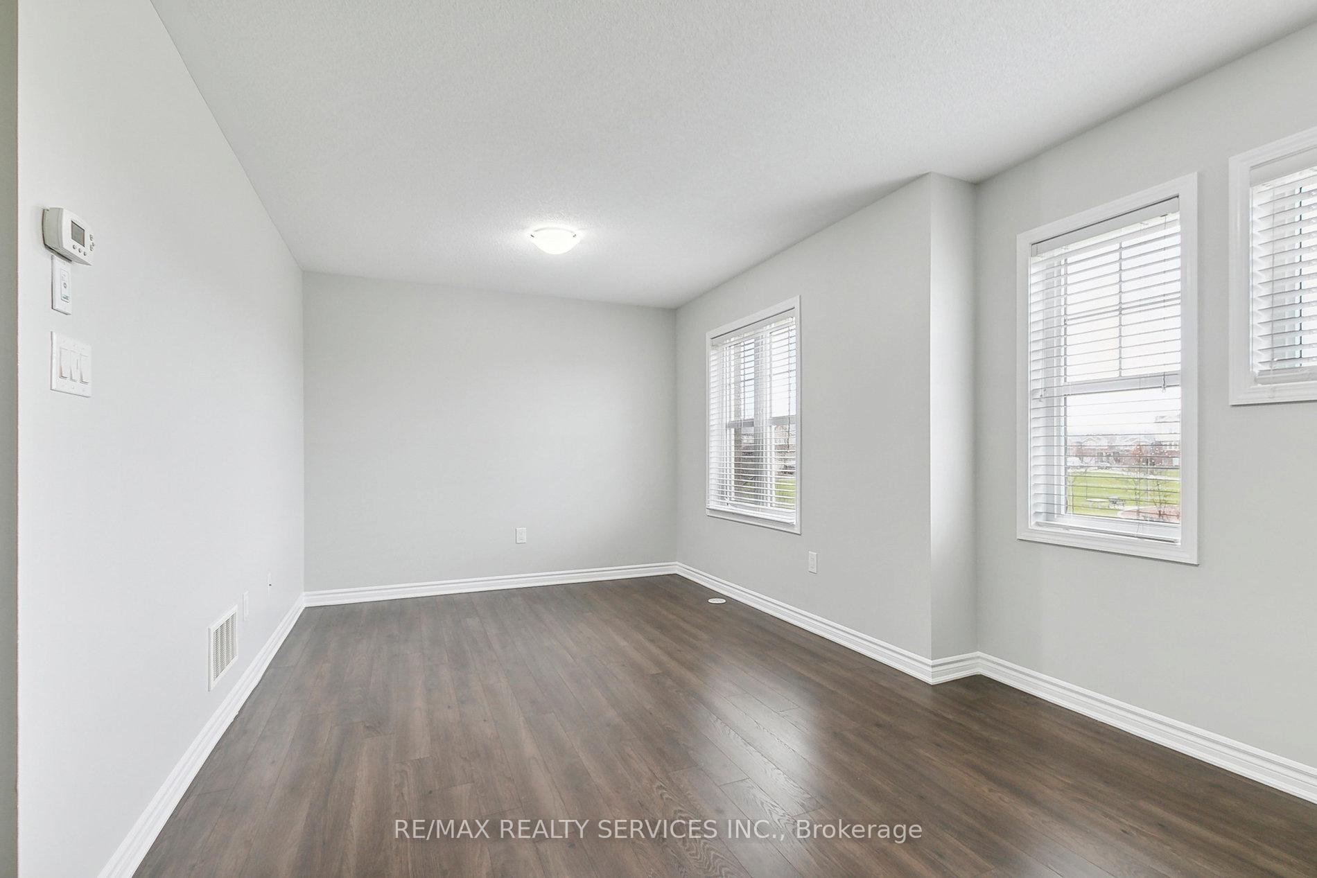 Photo 16 of 8 Toledo Lane, Brampton, Credit Valley — HOMEH