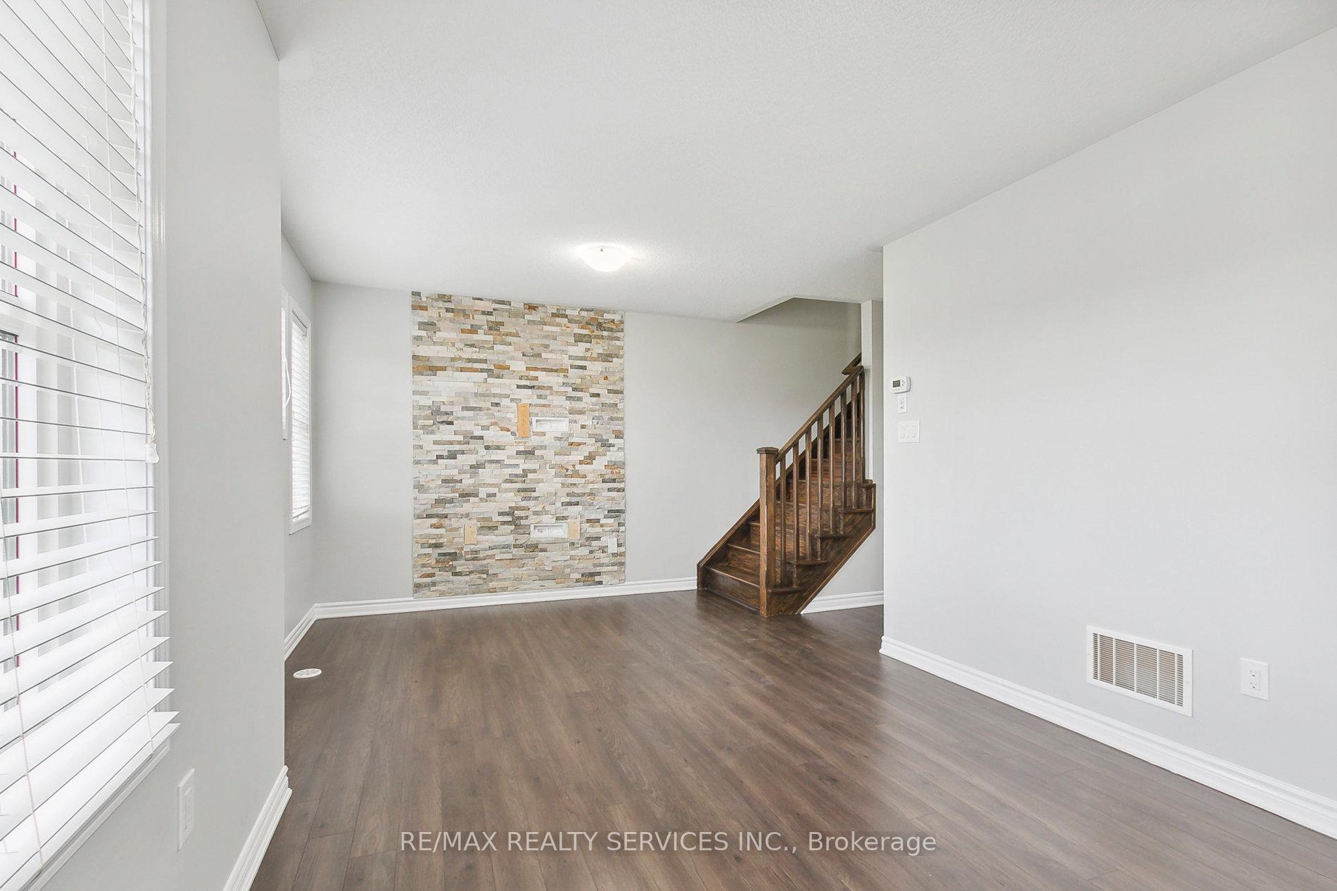 Photo 24 of 8 Toledo Lane, Brampton, Credit Valley — HOMEH