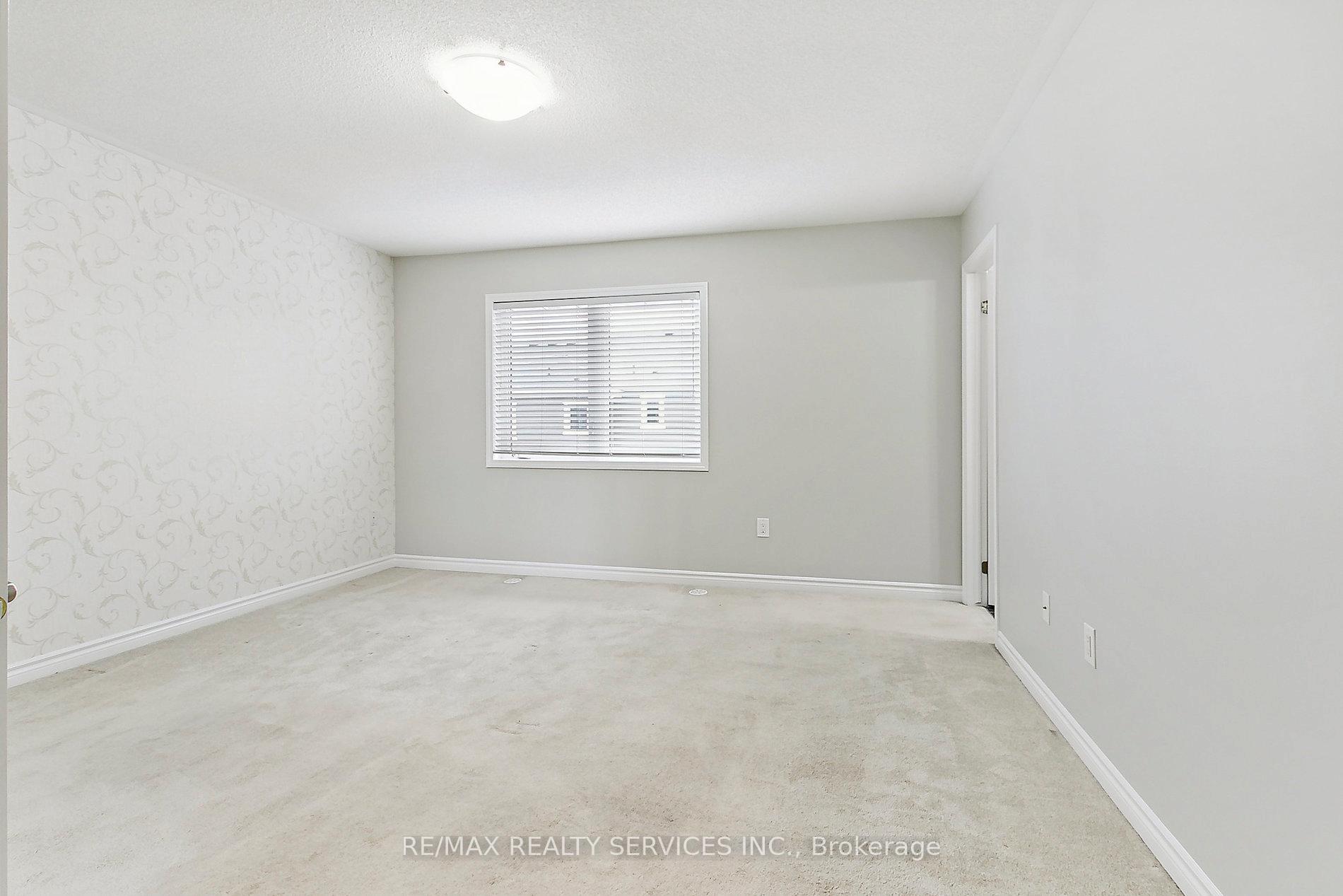 Photo 19 of 8 Toledo Lane, Brampton, Credit Valley — HOMEH