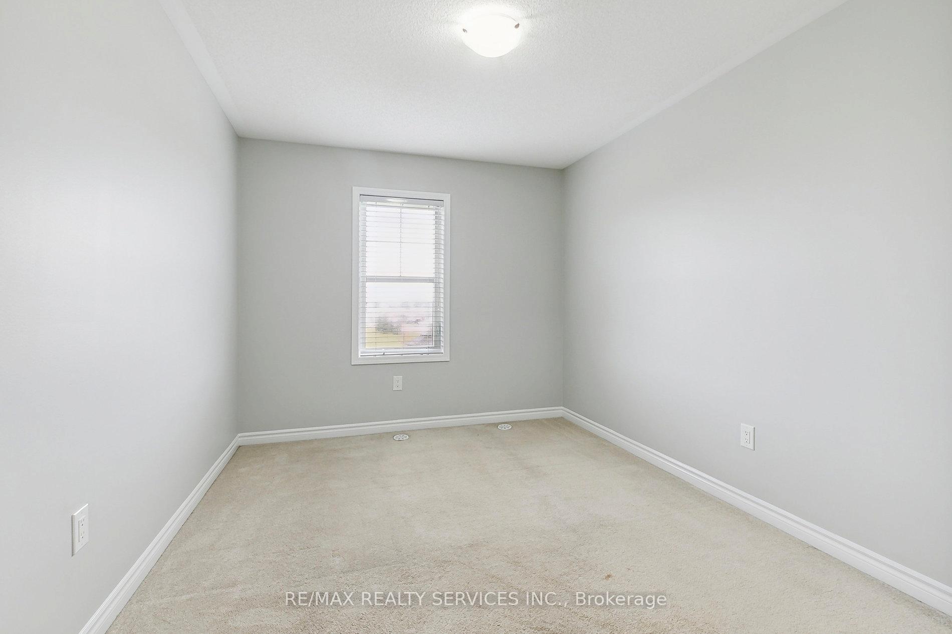 Photo 31 of 8 Toledo Lane, Brampton, Credit Valley — HOMEH