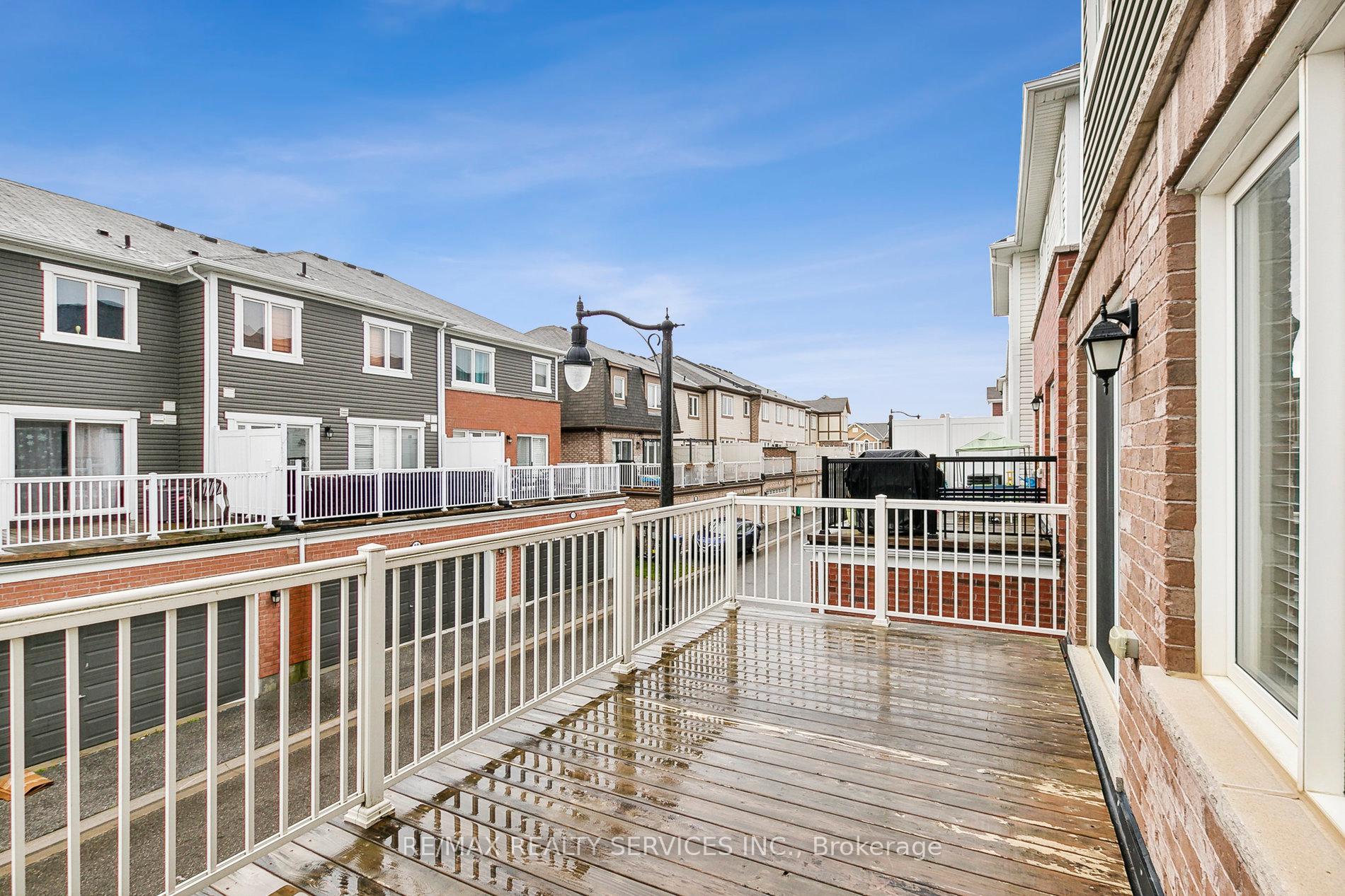 Photo 35 of 8 Toledo Lane, Brampton, Credit Valley — HOMEH