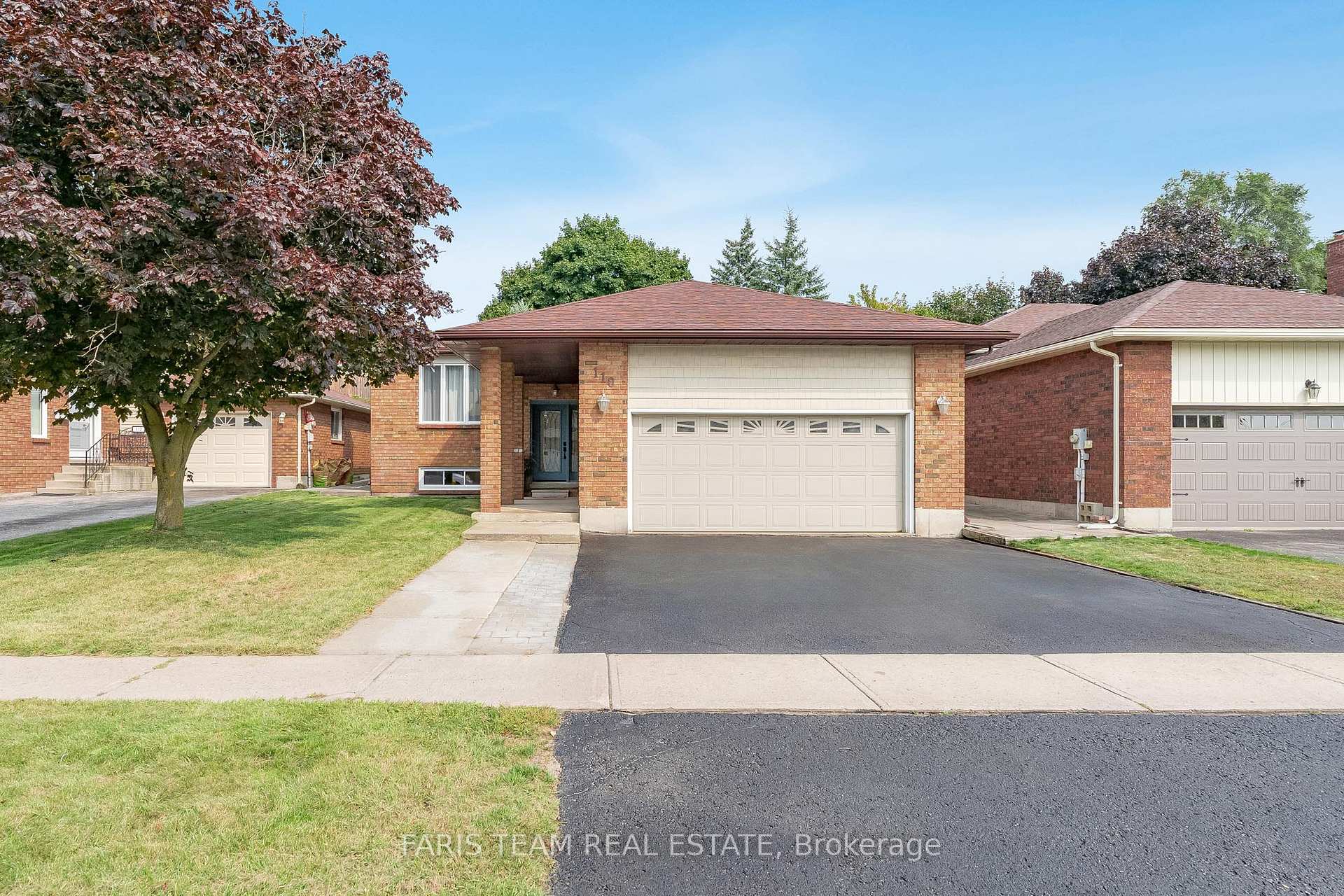 Photo 6 of 110 Chieftain Crescent, Barrie, Allandale Heights — HOMEH