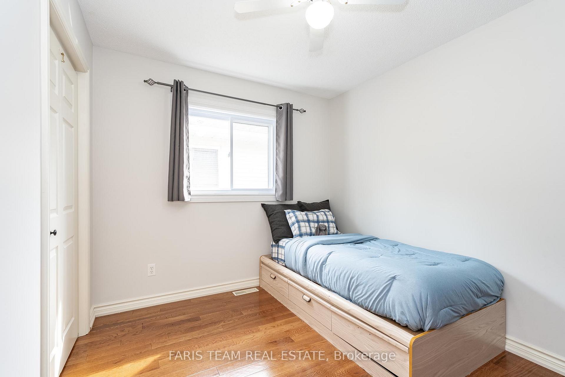 Photo 9 of 110 Chieftain Crescent, Barrie, Allandale Heights — HOMEH
