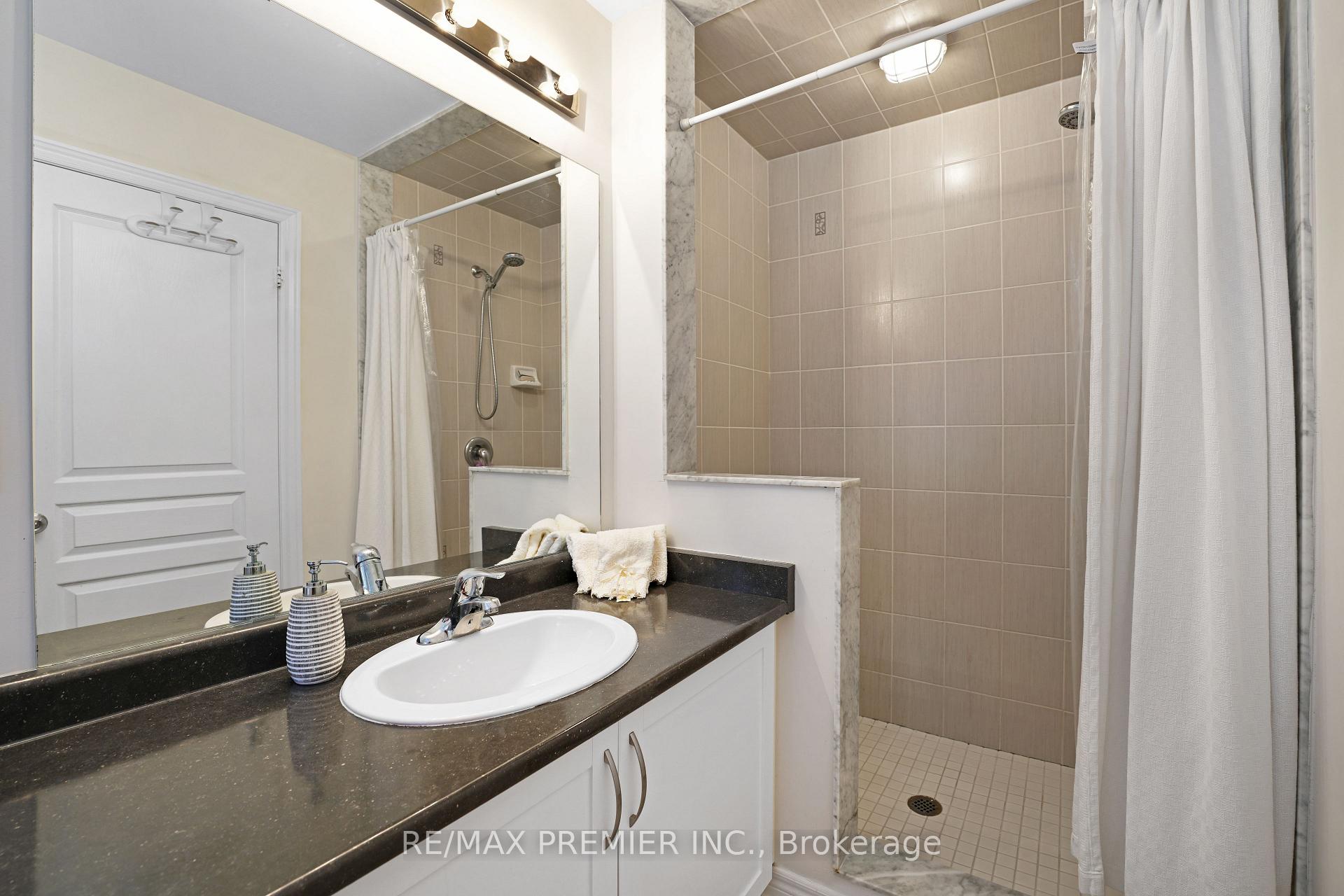 Photo 20 of 217 Barons Street, Vaughan, Kleinburg — HOMEH