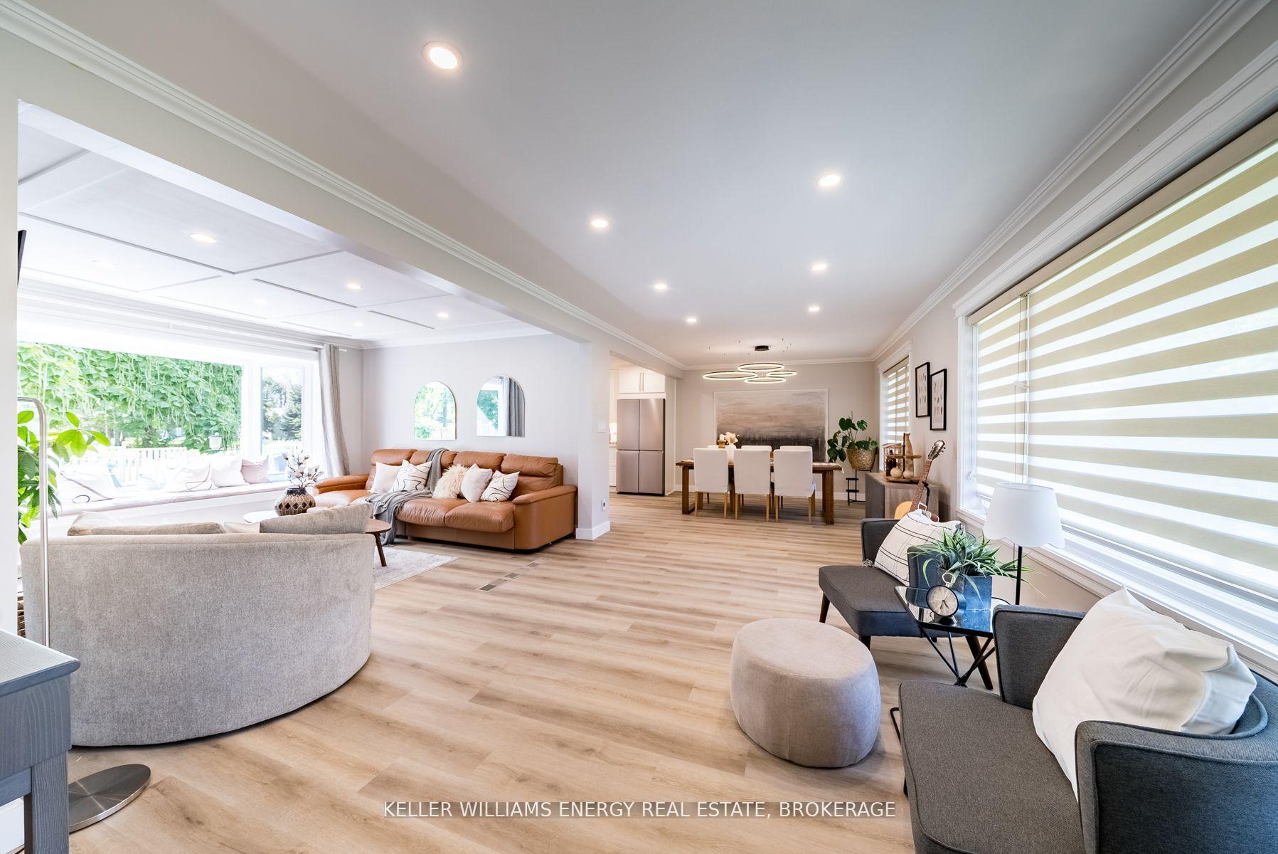 Photo 5 of 851 Swiss Heights, Oshawa, Pinecrest — HOMEH