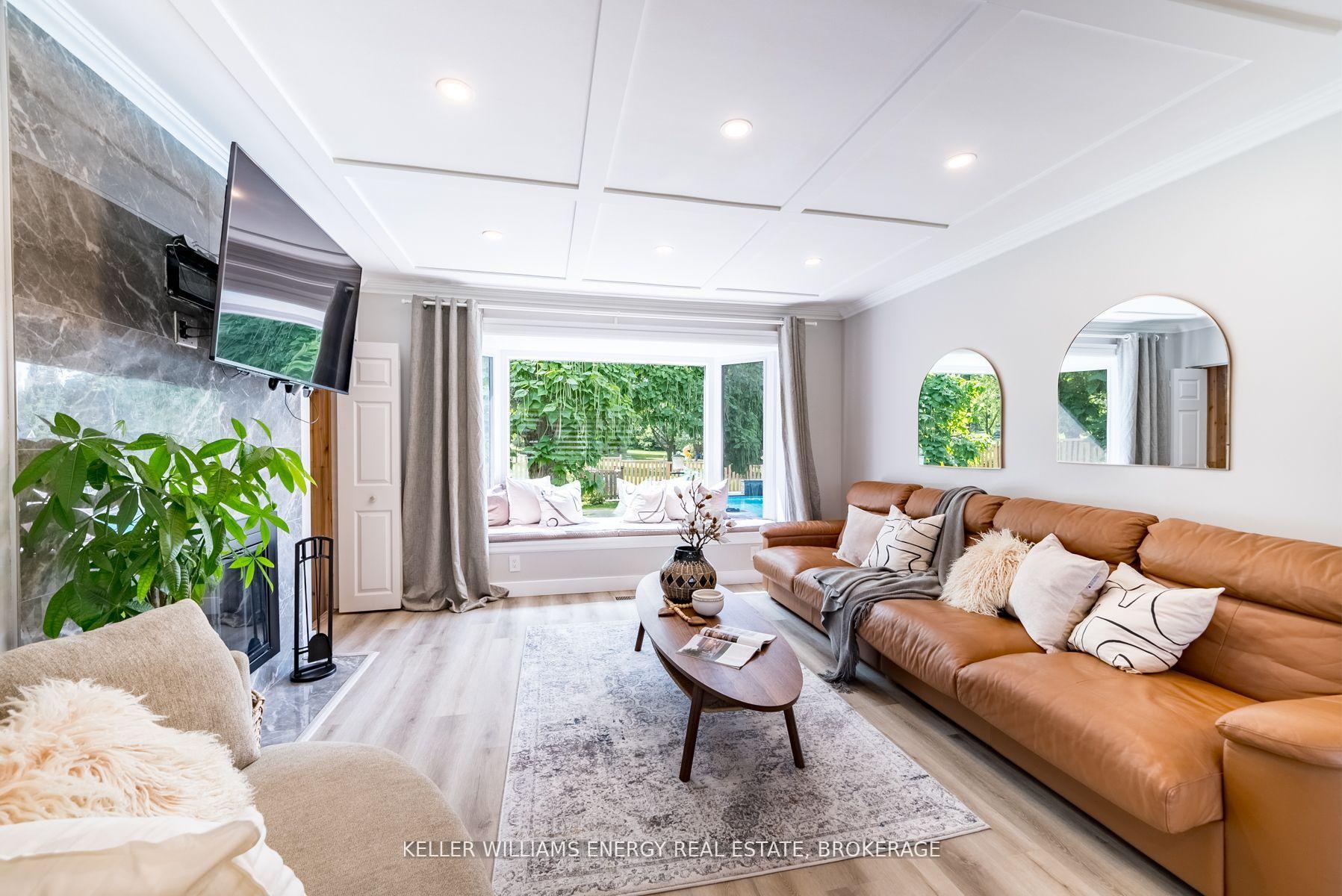 Photo 25 of 851 Swiss Heights, Oshawa, Pinecrest — HOMEH