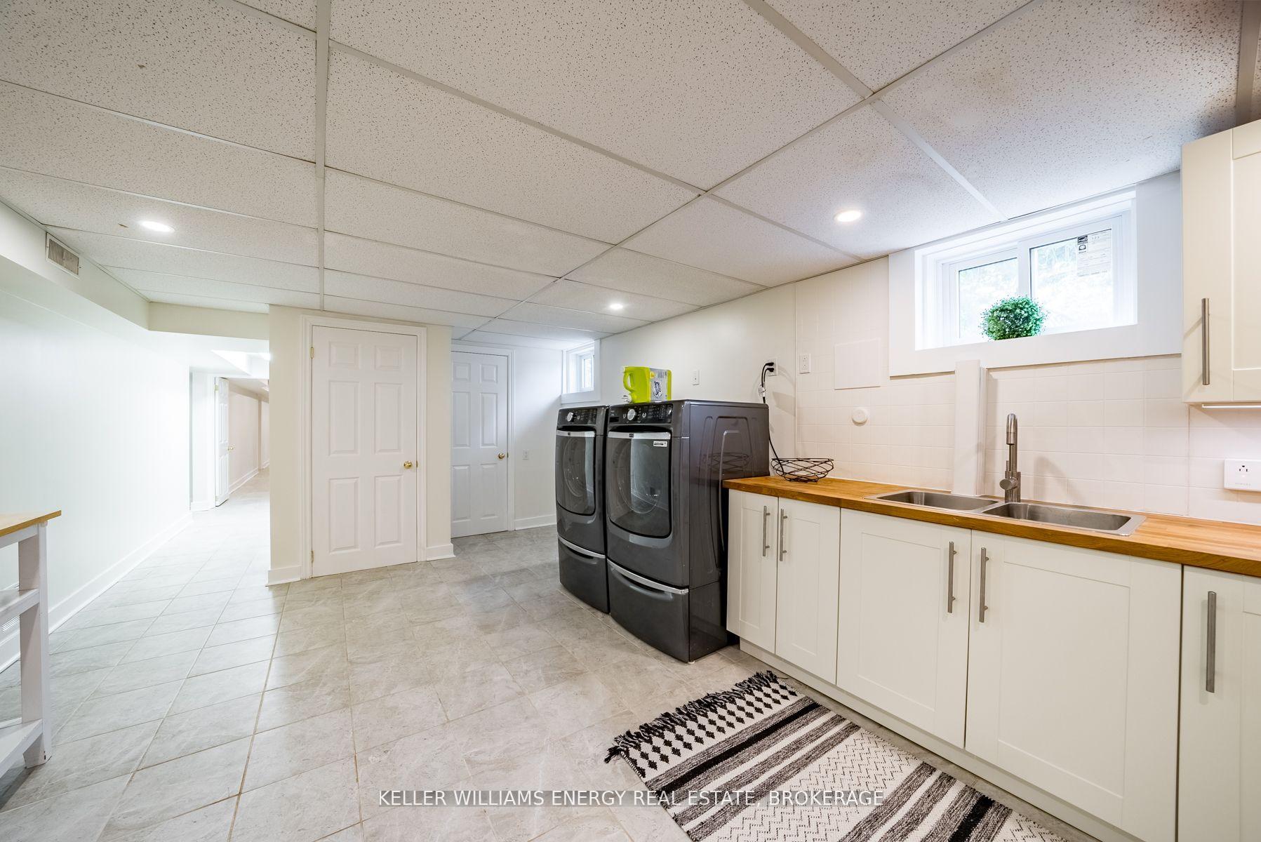 Photo 26 of 851 Swiss Heights, Oshawa, Pinecrest — HOMEH