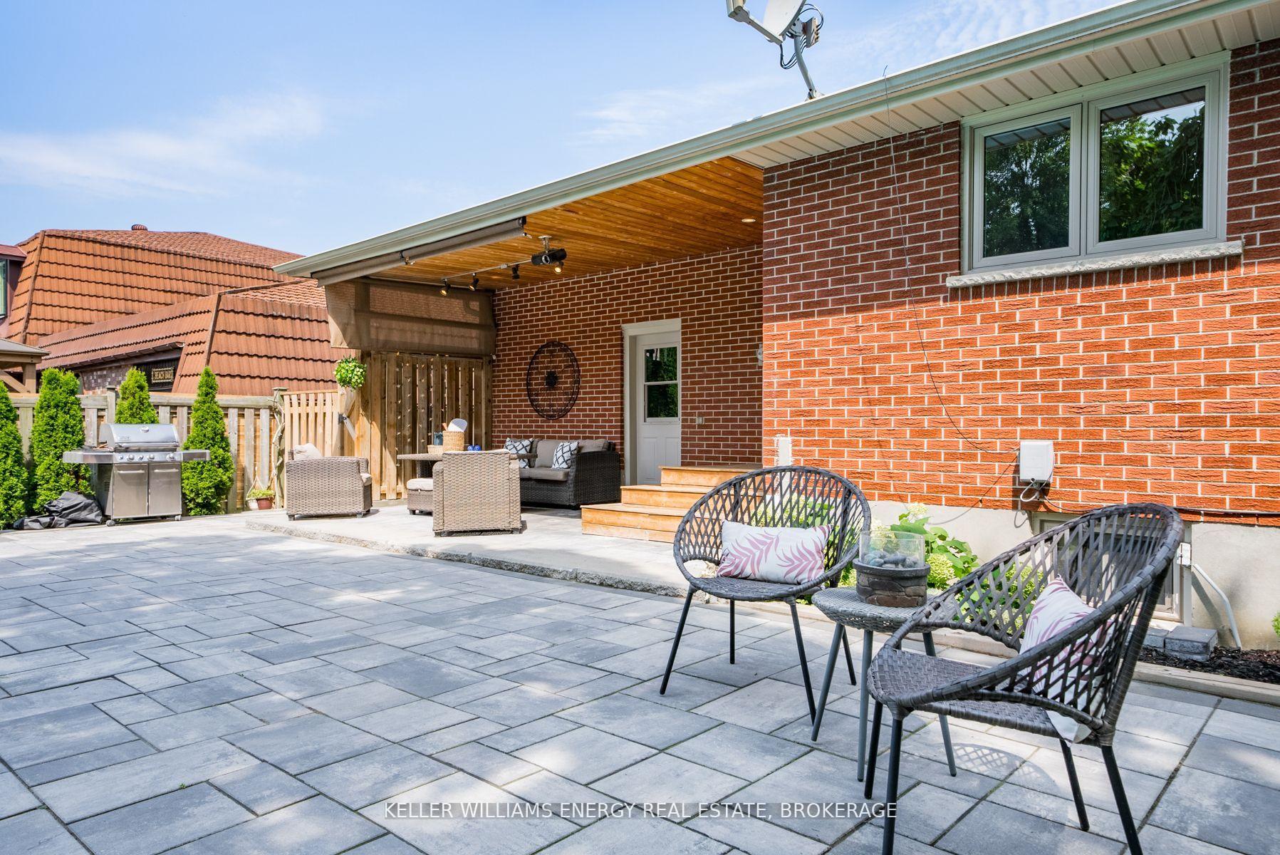 Photo 28 of 851 Swiss Heights, Oshawa, Pinecrest — HOMEH
