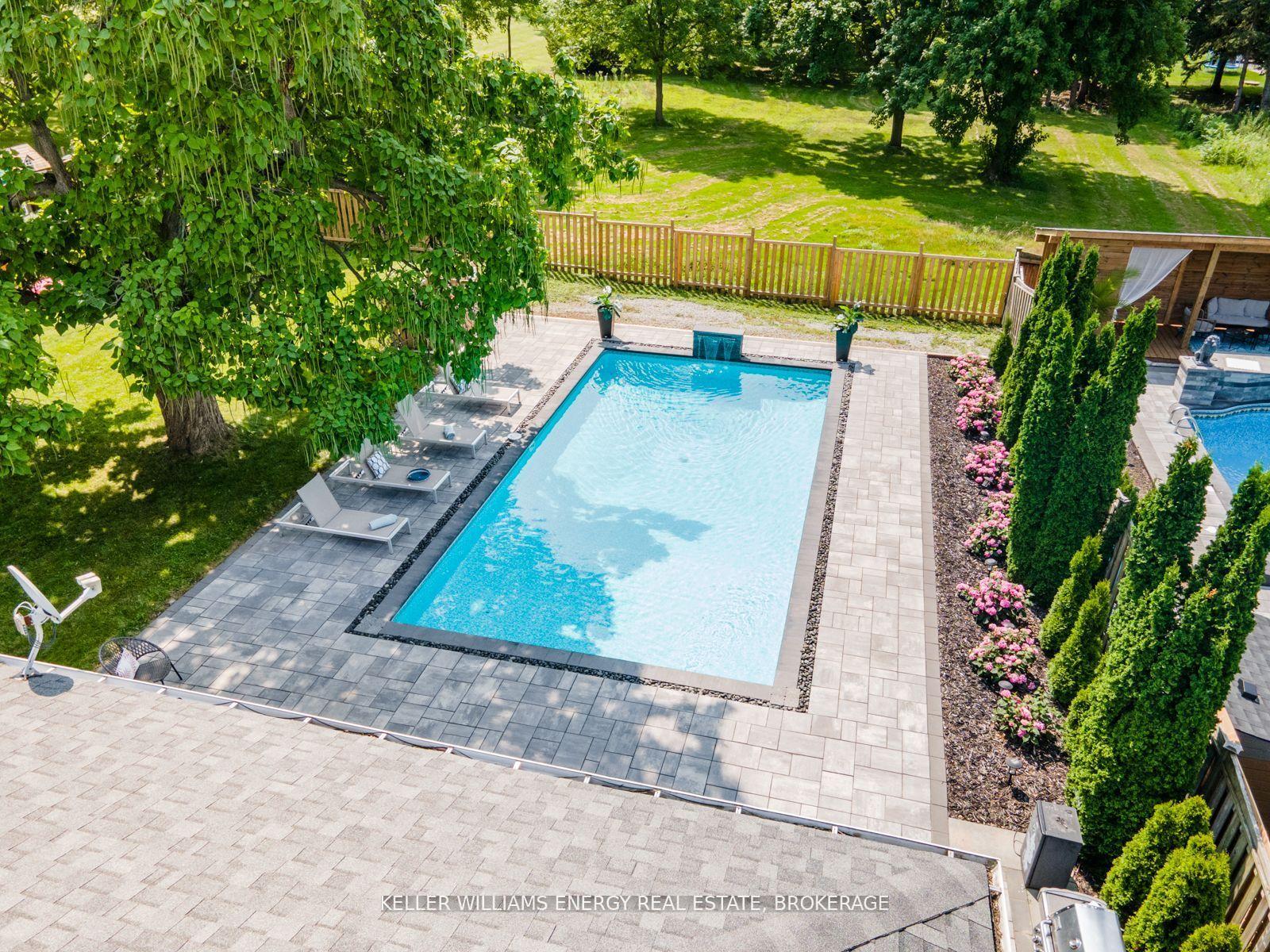 Photo 39 of 851 Swiss Heights, Oshawa, Pinecrest — HOMEH