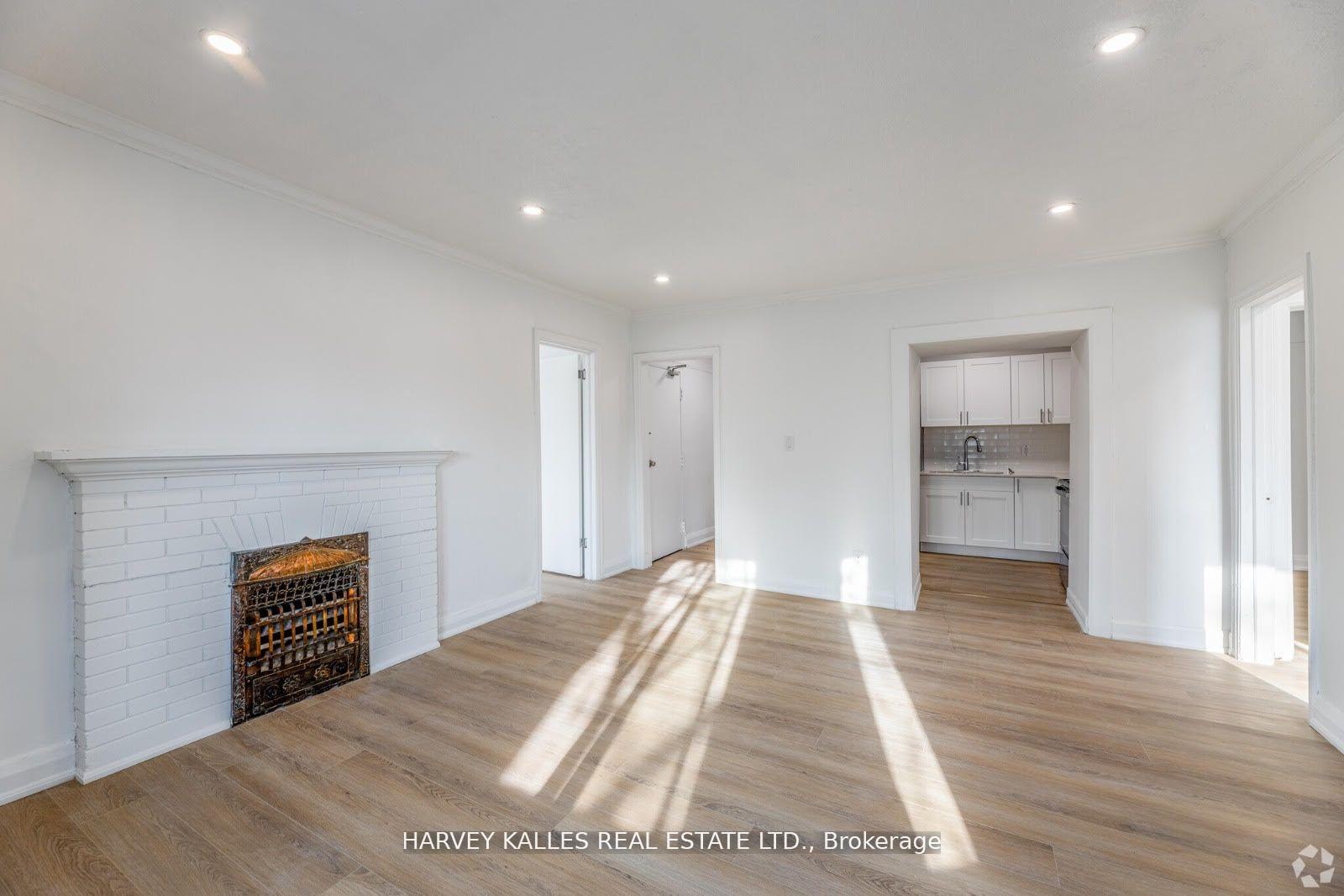 Photo 4 of Unit 38, 320 Lonsdale Road, Toronto, Forest Hill South — HOMEH