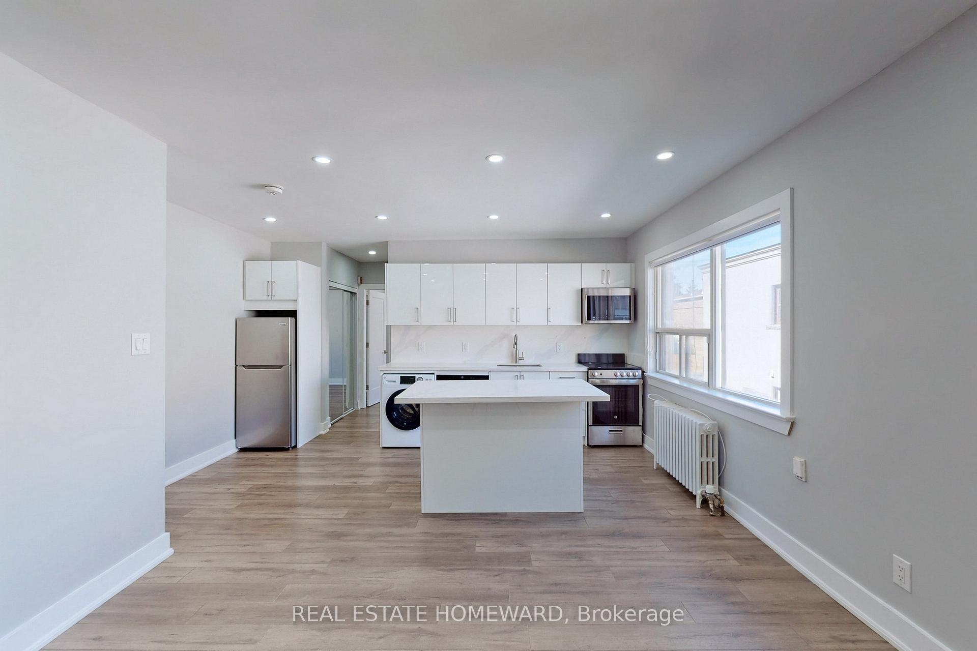 Photo 5 of Unit 204, 1566 Avenue Road, Toronto, Bedford Park-Nortown — HOMEH