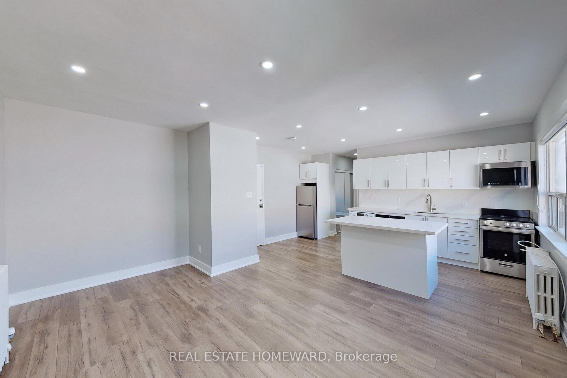 Photo 8 of Unit 204, 1566 Avenue Road, Toronto, Bedford Park-Nortown — HOMEH