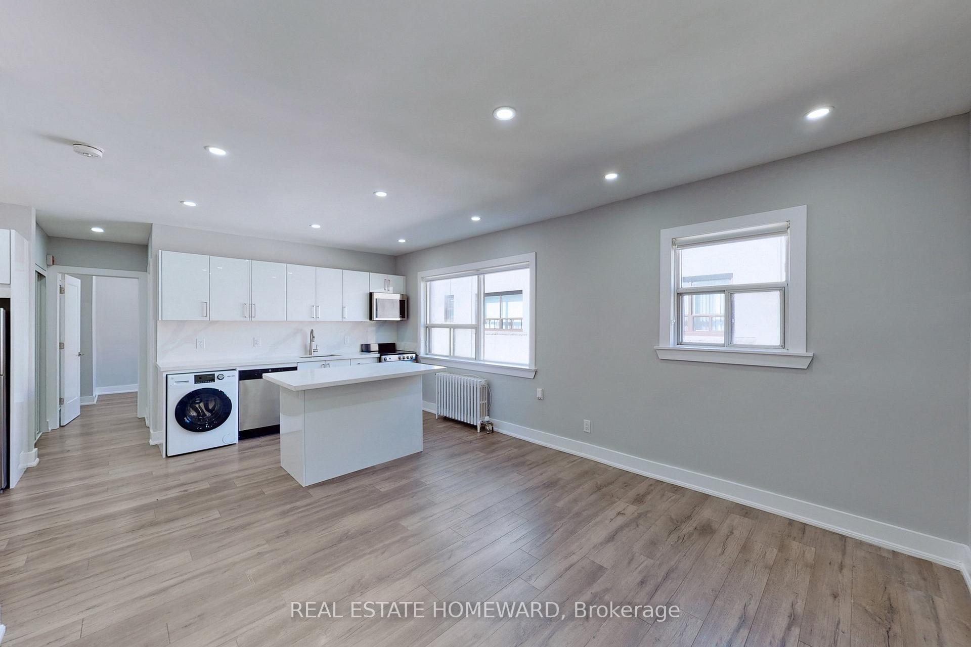 Photo 4 of Unit 204, 1566 Avenue Road, Toronto, Bedford Park-Nortown — HOMEH