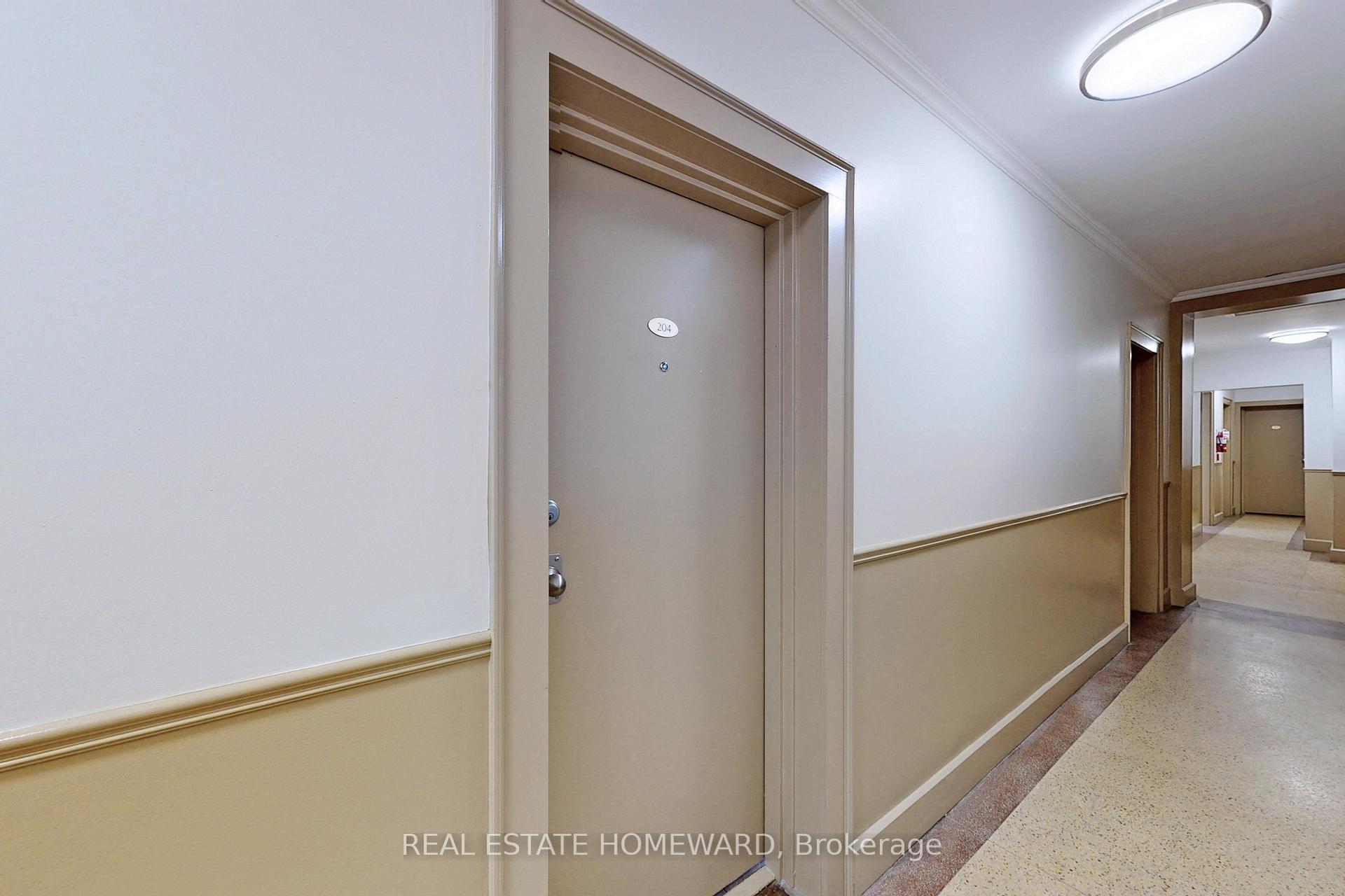 Photo 12 of Unit 204, 1566 Avenue Road, Toronto, Bedford Park-Nortown — HOMEH