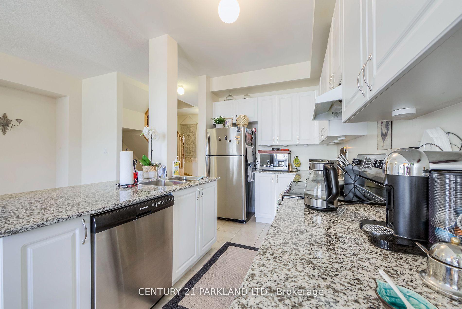 Photo 7 of 178 Farooq Boulevard, Vaughan, Vellore Village — HOMEH