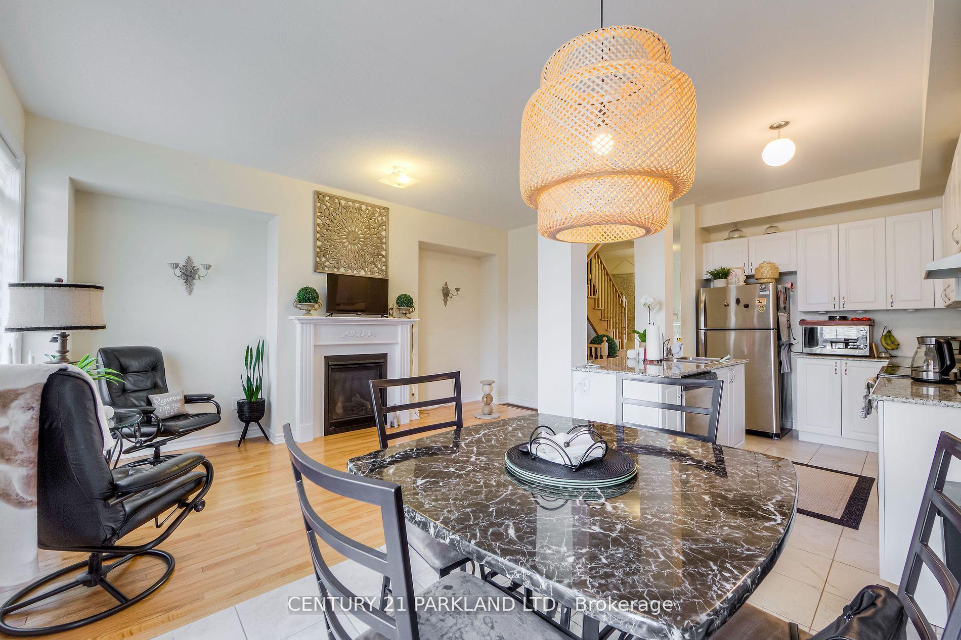 Photo 2 of 178 Farooq Boulevard, Vaughan, Vellore Village — HOMEH
